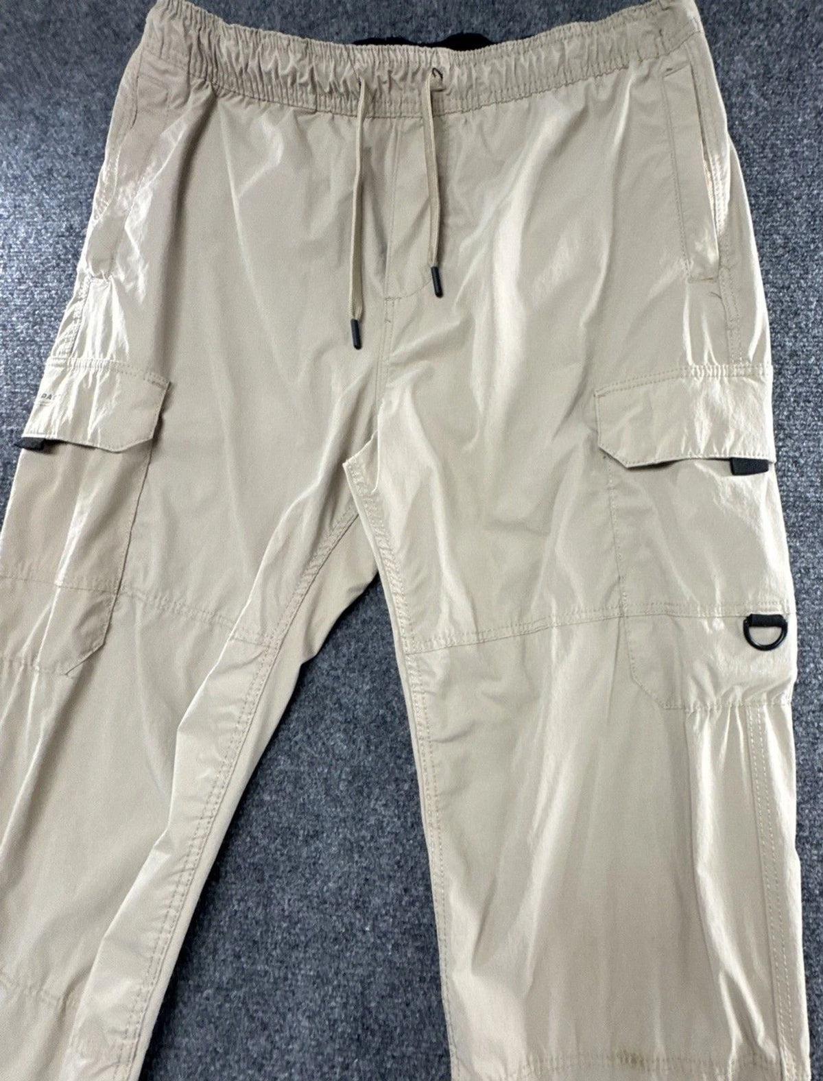 H&M Cargo Jogger Pants Men’s Medium Beige Utility Nylon Drawstring 29L EUC