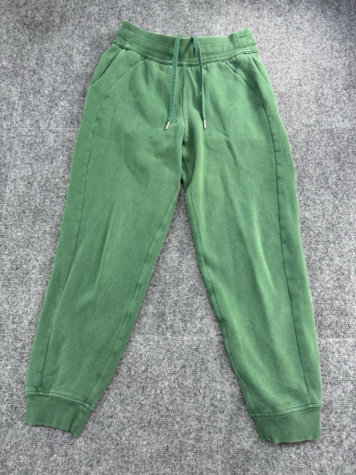 Lululemon Women's 4 Green Sweat Joggers Relaxed Fit Excellent