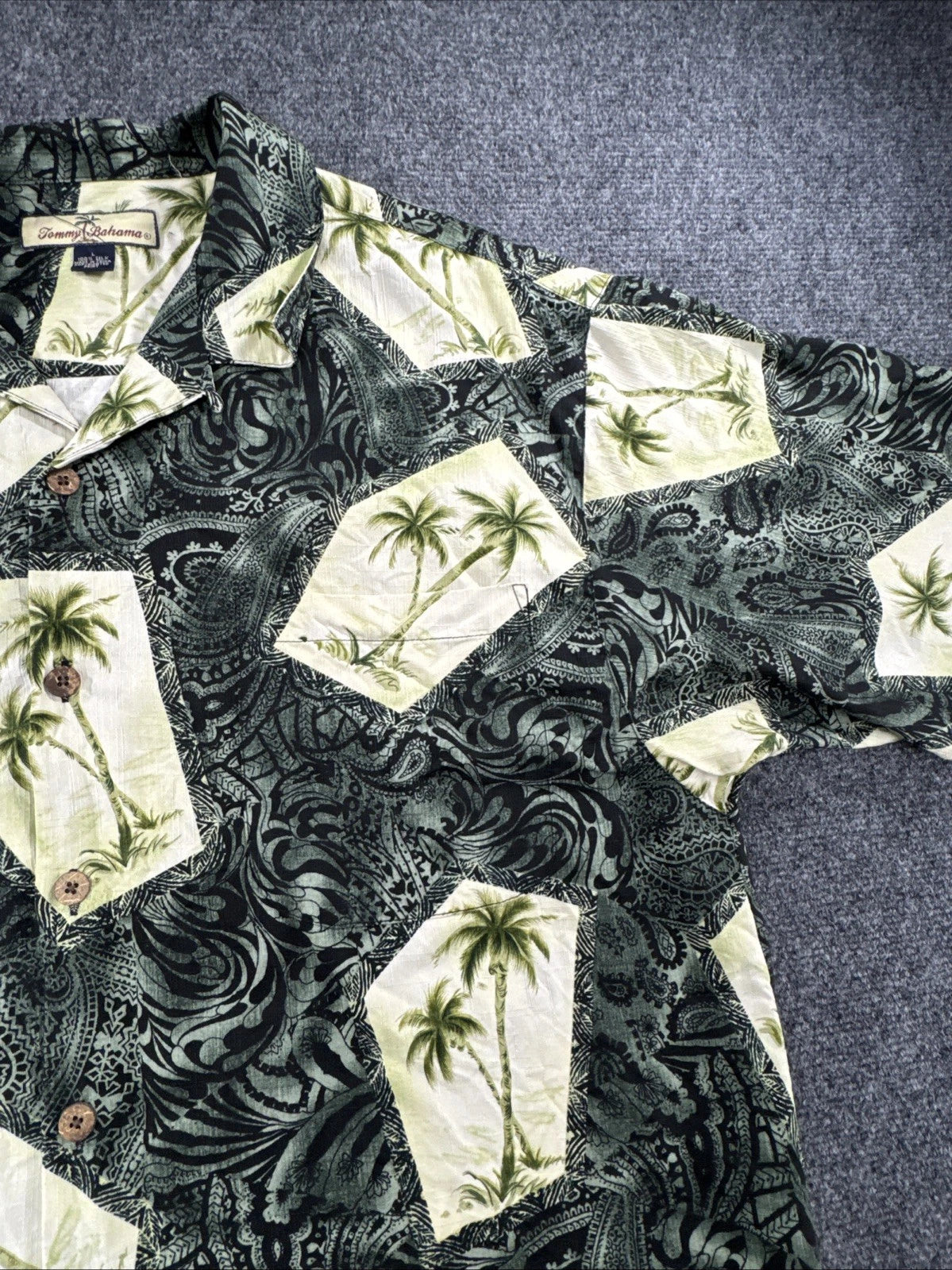 Tommy Bahama Silk Shirt Mens L Palm Tree Hawaiian Aloha Camp Green Ivory