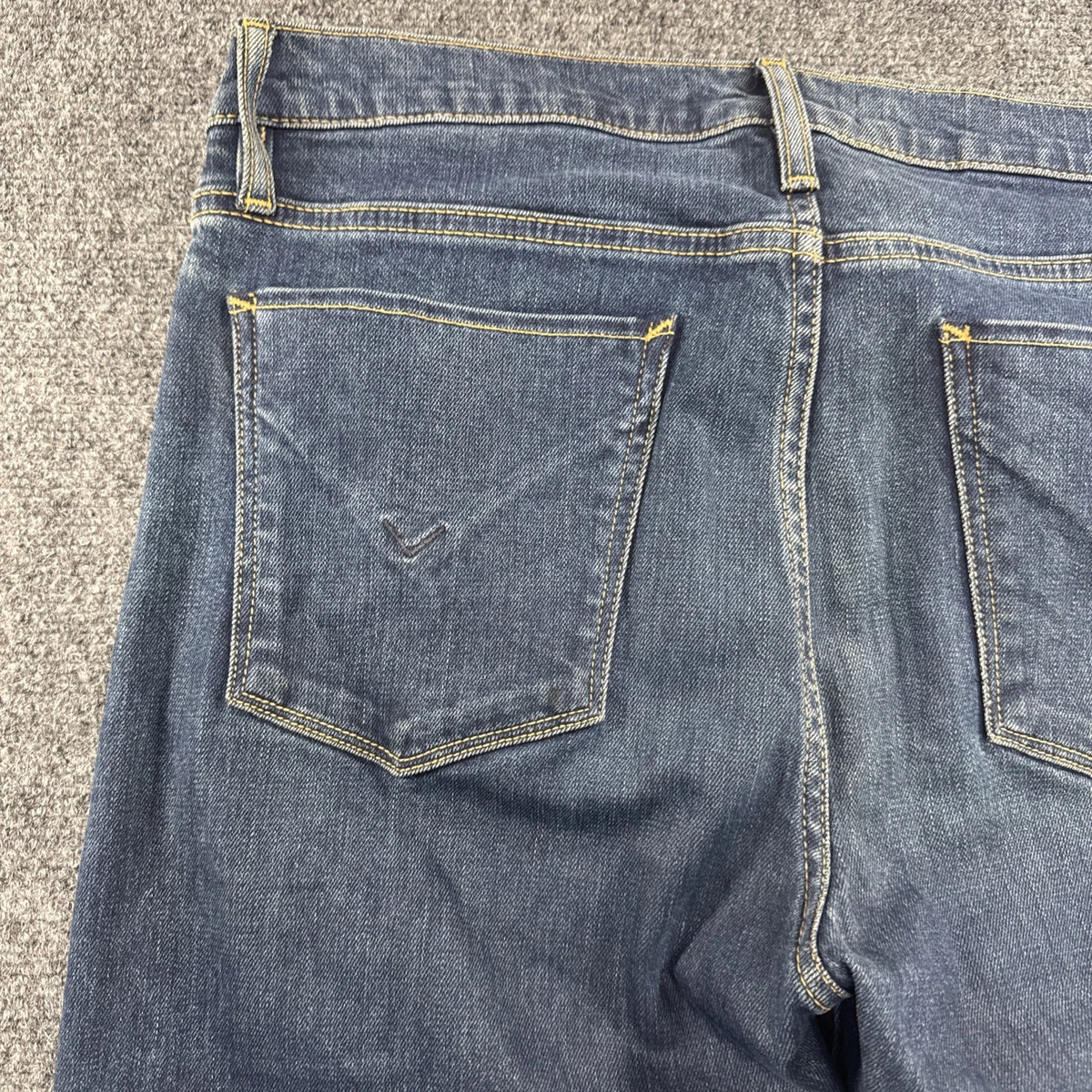 Hudson Women’s Size 30 Blue Wash Slim Straight 5 Pocket Denim Jeans