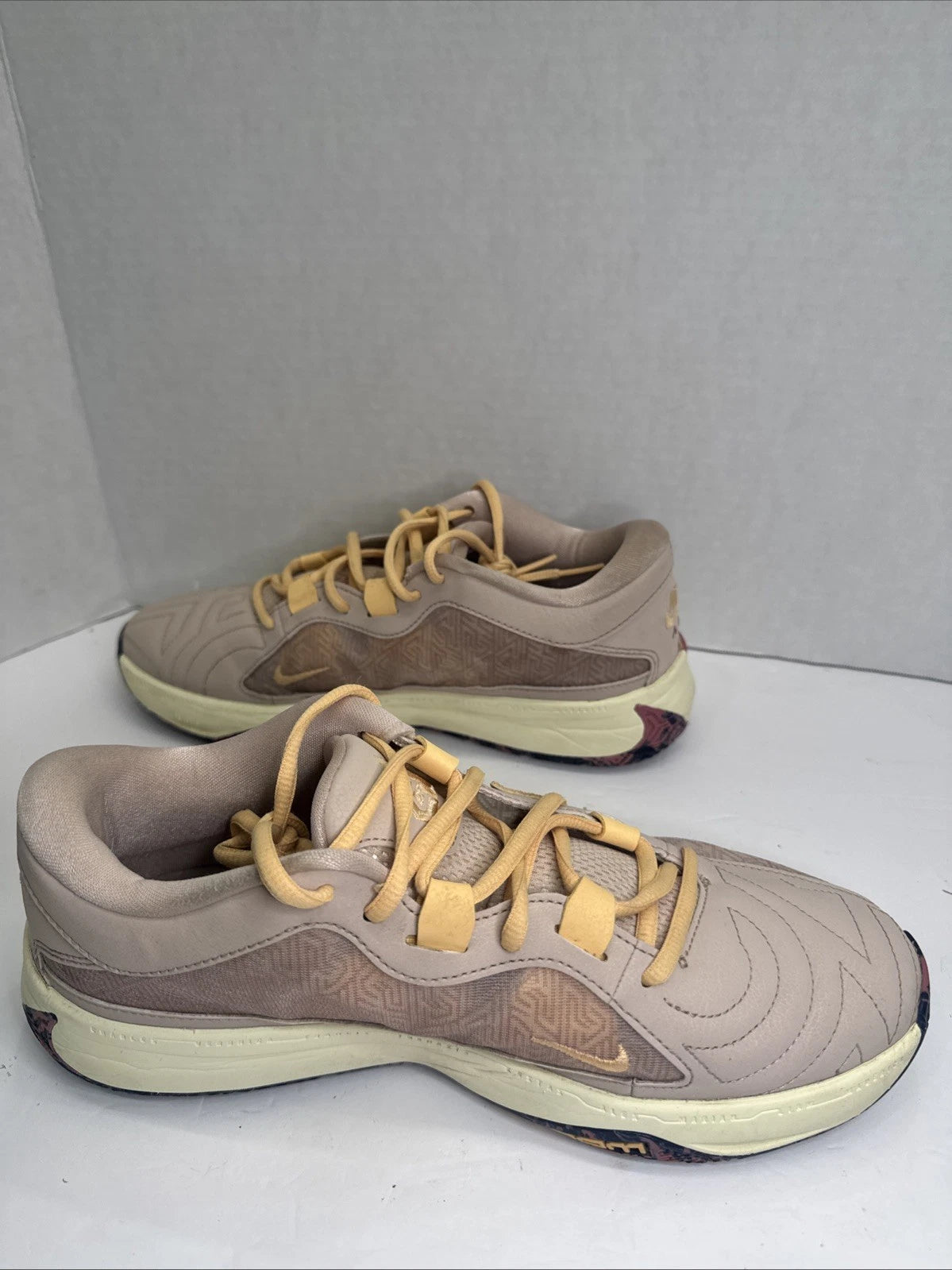 Nike Zoom Freak 5 Fossil Stone Men’s 8 Basketball Shoes DX4985-200