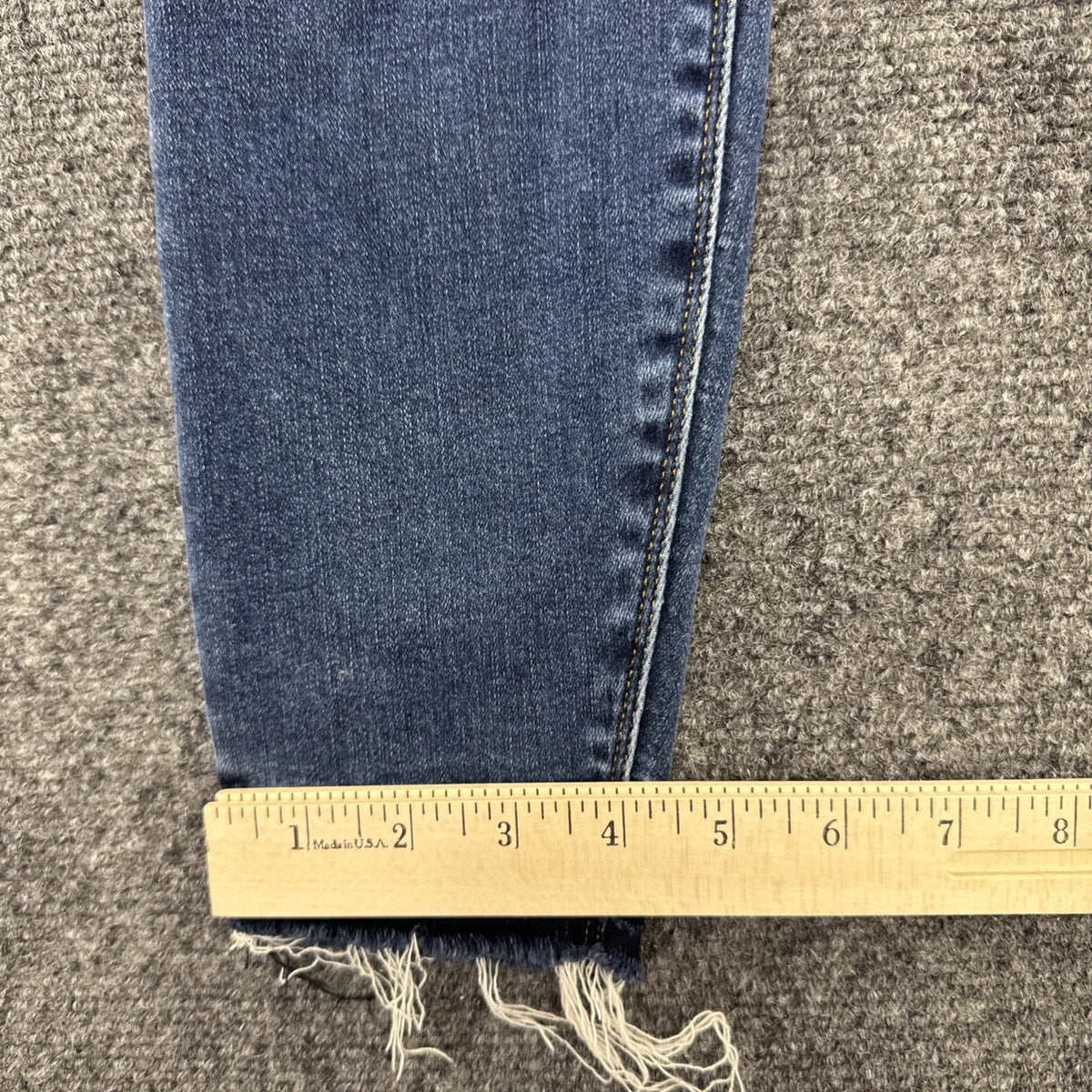 SPANX Distressed Skinny Jeans Womens M Medium Wash Pull On Raw Hem Stretch Denim