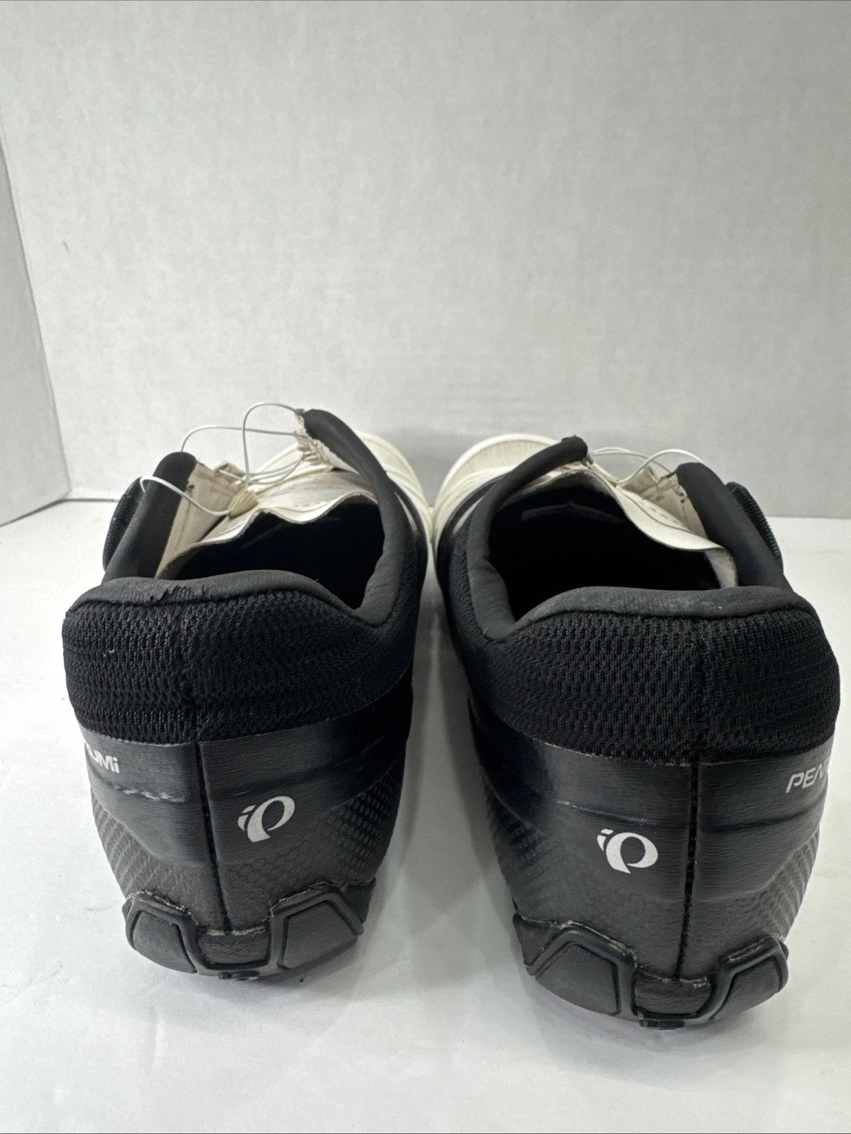 Pearl Izumi Attack Road BOA Cycling Shoes Men EU 39 US 6 White Black