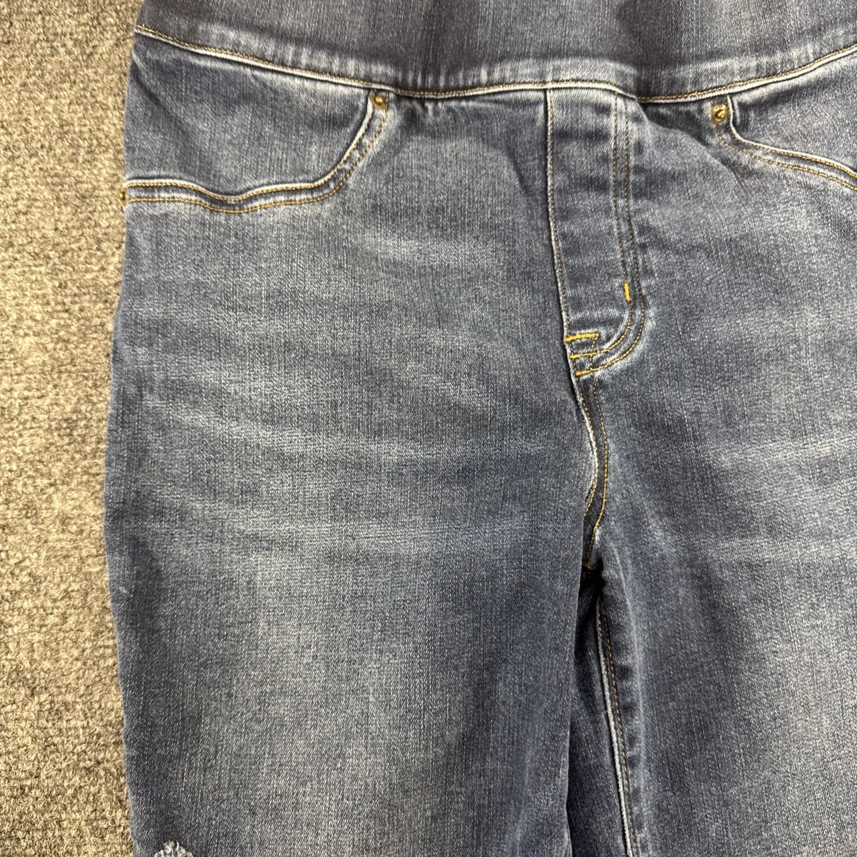 SPANX Distressed Skinny Jeans Womens M Medium Wash Pull On Raw Hem Stretch Denim