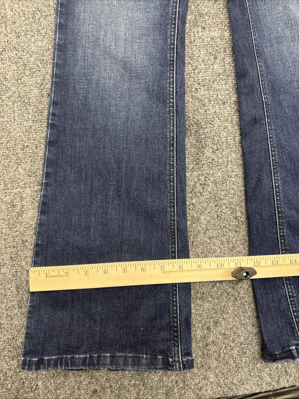 Simply Vera Vera Wang Mid Rise Bootcut Jeans Dark Wash Women’s Size 6