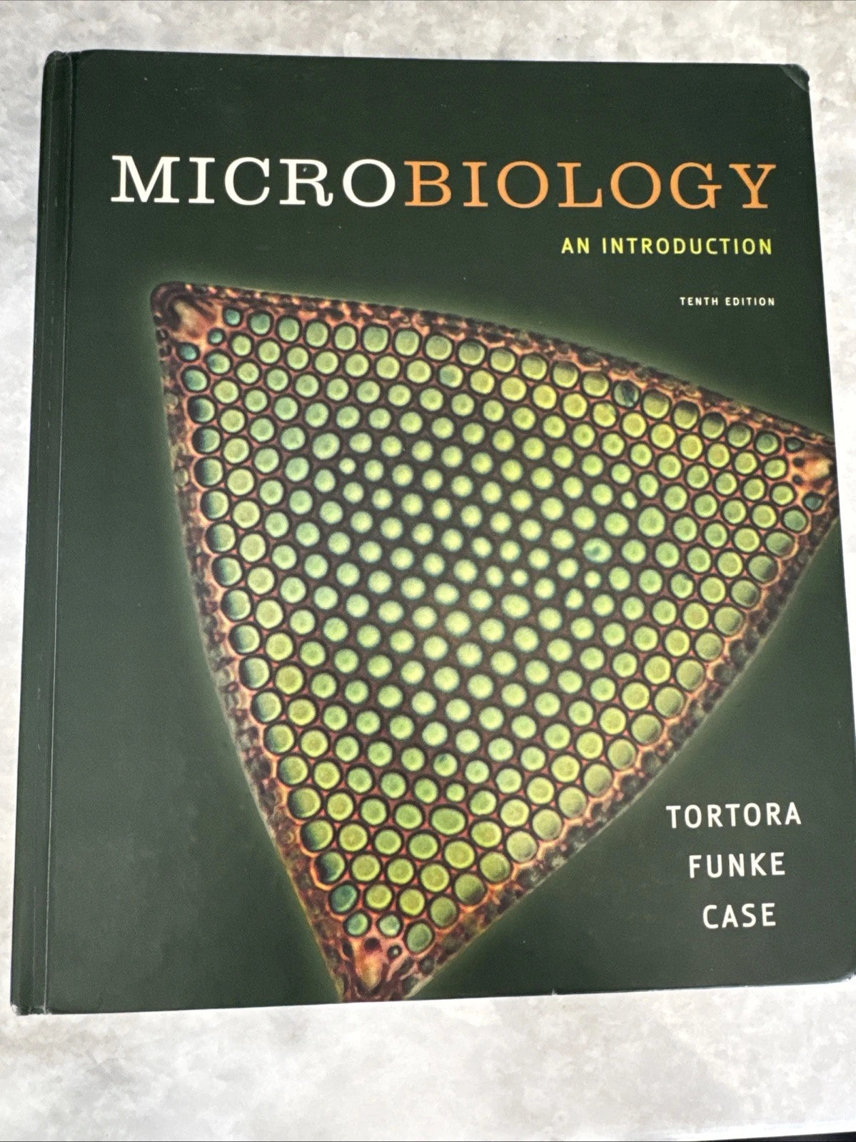 Microbiology An Introduction 10th Edition Tortora Funke Case Hardcover
