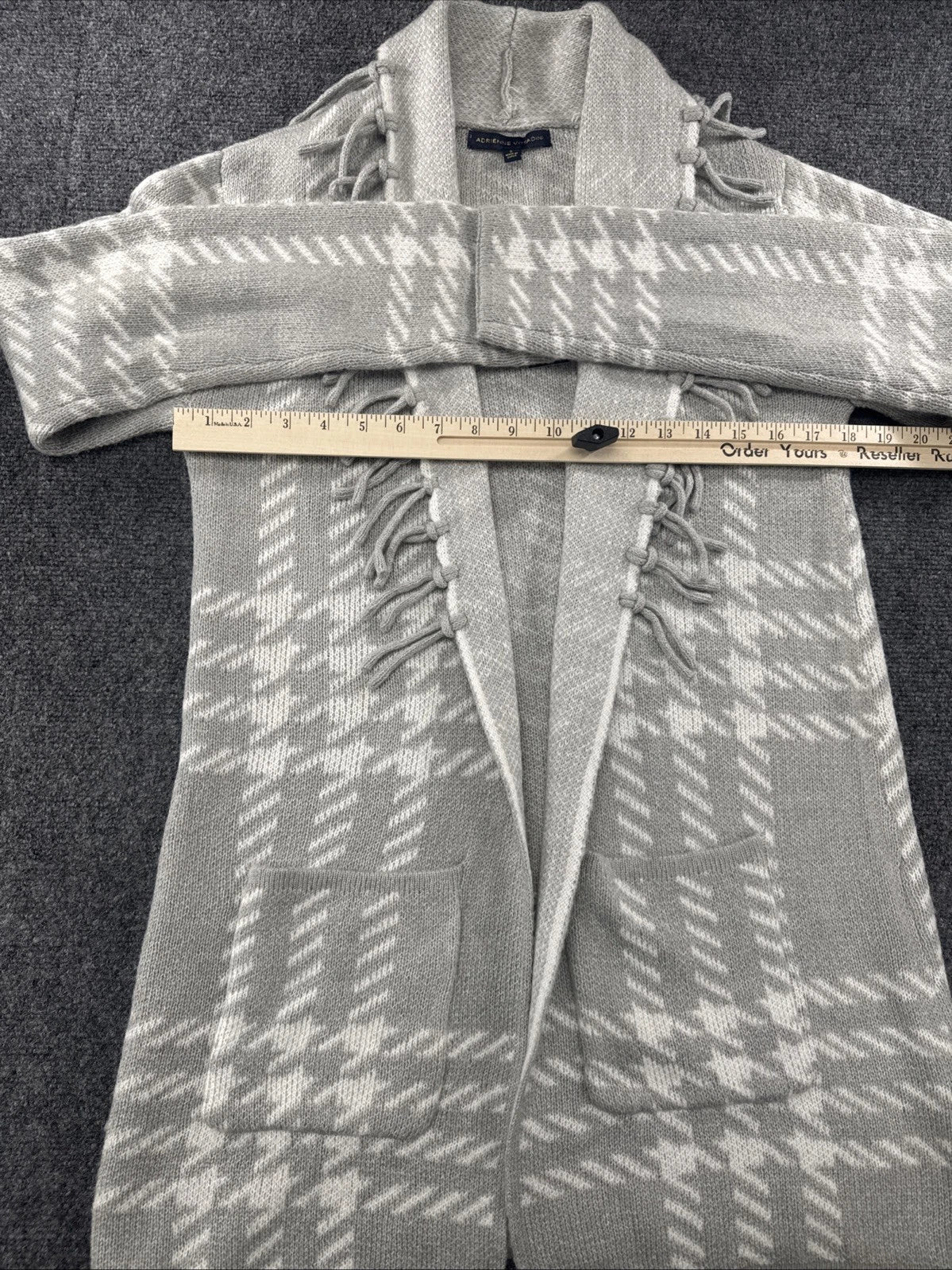 Adrienne Vittadini Plaid Fringe Cardigan Gray White Open Front Small Cozy