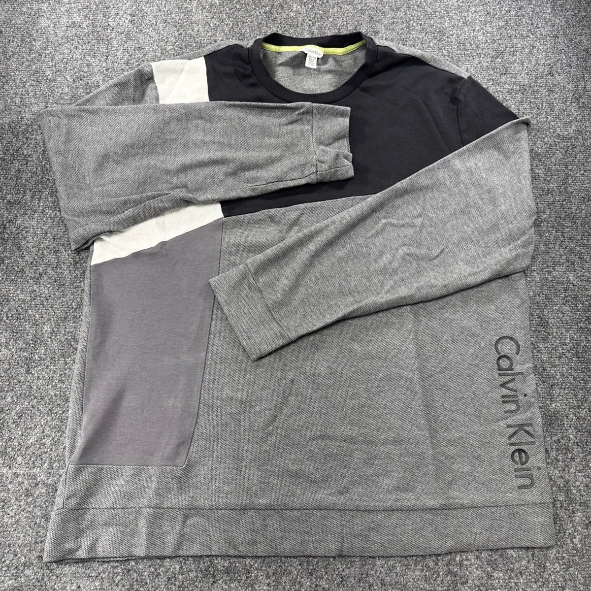 Calvin Klein Colorblock Sweatshirt XXL Gray Black Crewneck Pullover Logo