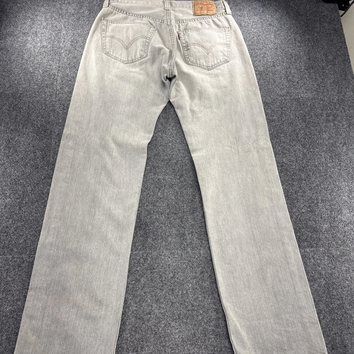 Levis 501 Original Jeans Mens 32x32 Gray Light Wash Button Fly Straight Denim