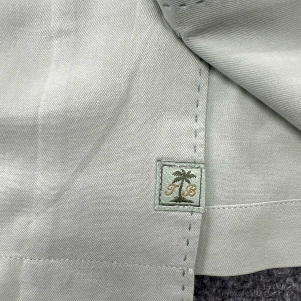 Tommy Bahama Silk Camp Shirt Mens XLT Mint Green Seafoam Resort Button Up NWOT