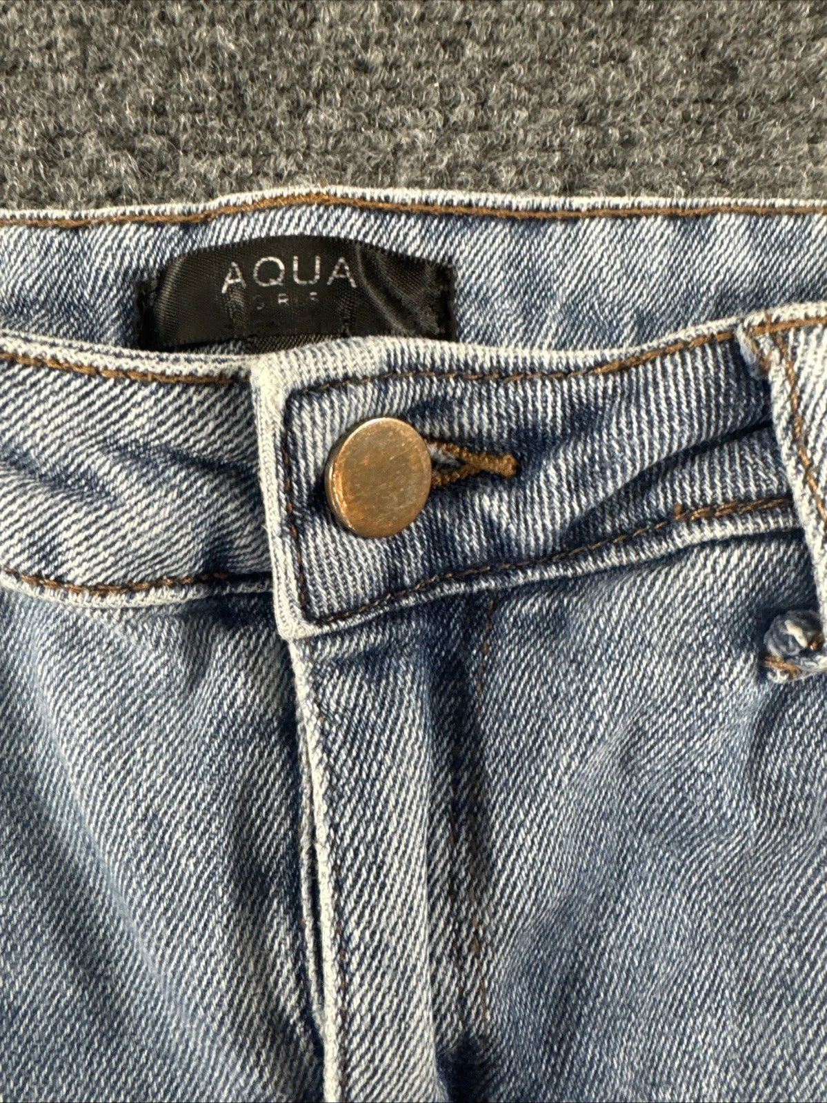 Aqua Girls Distressed Skinny Jeans Kids Size 10 Light Wash Stretch Denim
