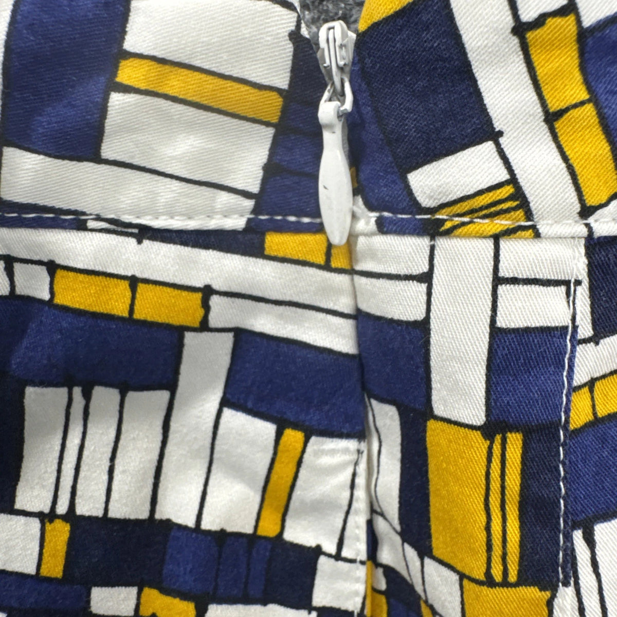 Lizgolf Women’s Golf Skort Skirt Blue Yellow Geometric Print Size 12