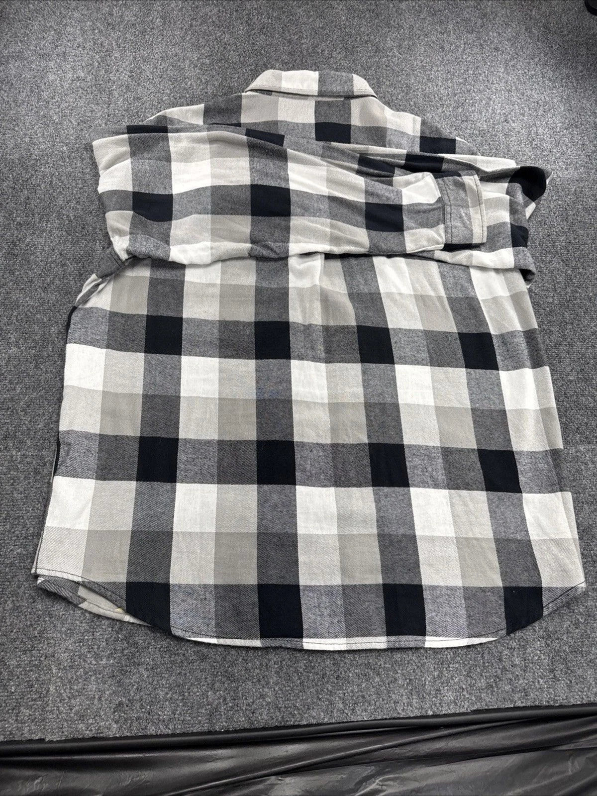 Woolrich Flannel Shirt Mens XXL Gray Black Buffalo Plaid Button Up BNWOT