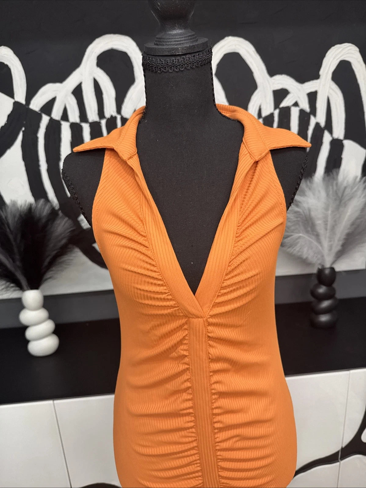 SHEIN Orange Bodycon Mini Dress Women's US 4 Sleeveless V-Neck BNWOT