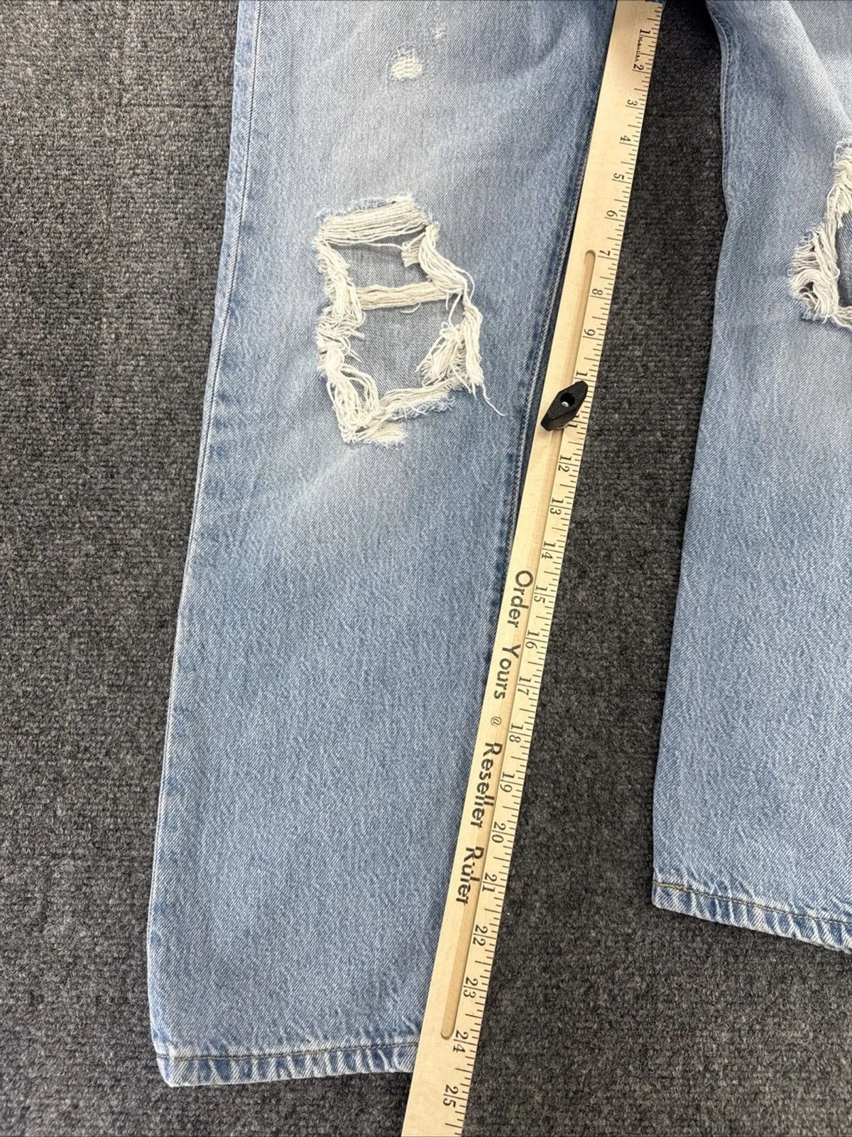Levi’s 501 Original Jeans Women’s Approx W27 Light Wash Distressed Button Fly