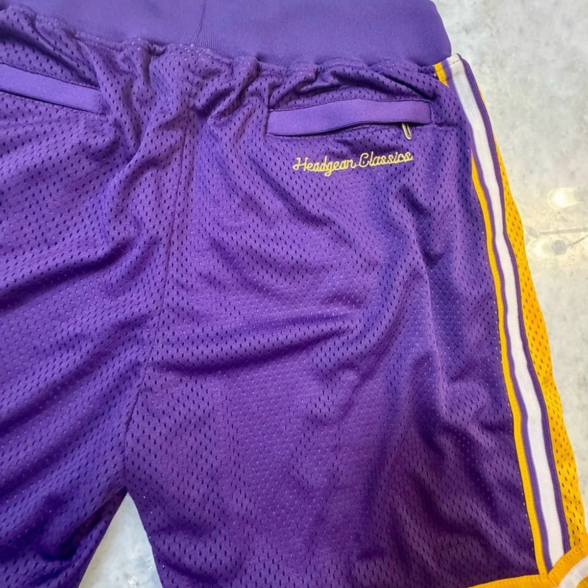 Headgear Classics Kobe Bryant Crenshaw #8 Shorts Mens M Purple Gold NWT
