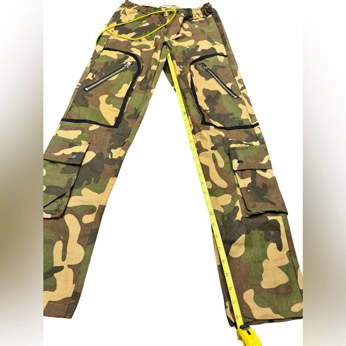 MNMI Camouflage Cargo Pants Men’s Small BNWT Rare LA Streetwear Utility Pants