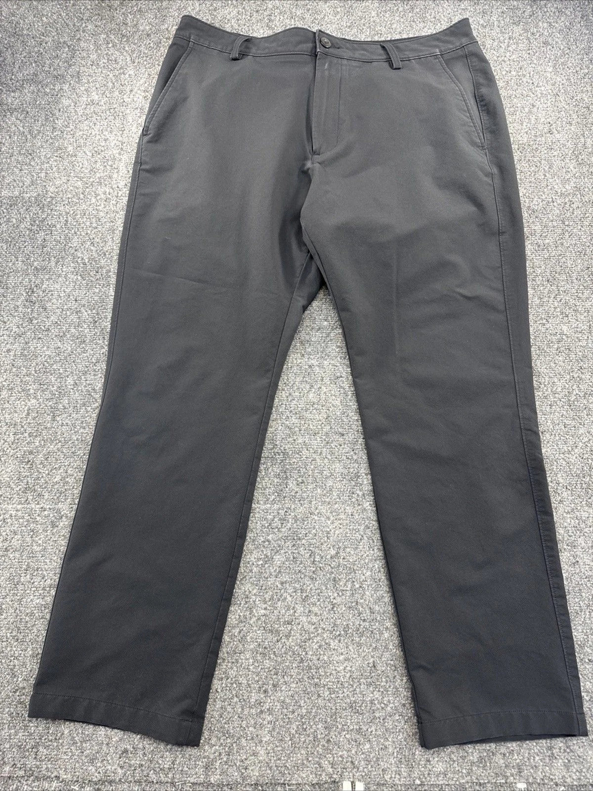Under Armour Mens Golf Pants 38x30 Black Straight Leg Performance Casual