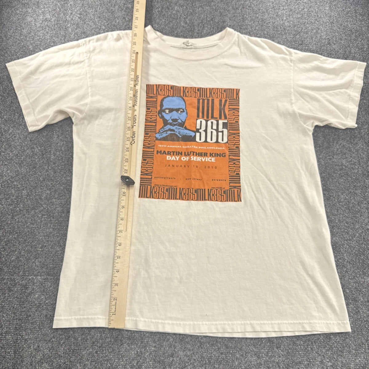 2010 MLK365 Martin Luther King Jr Day of Service Philadelphia T Shirt Large