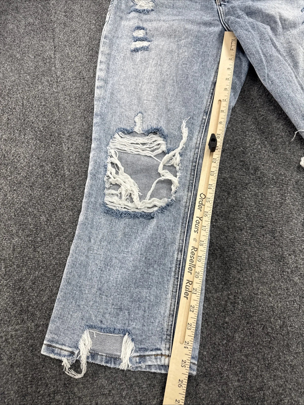 Lovervet VERVET Jeans Women’s 27/5 Light Wash Distressed Straight Leg