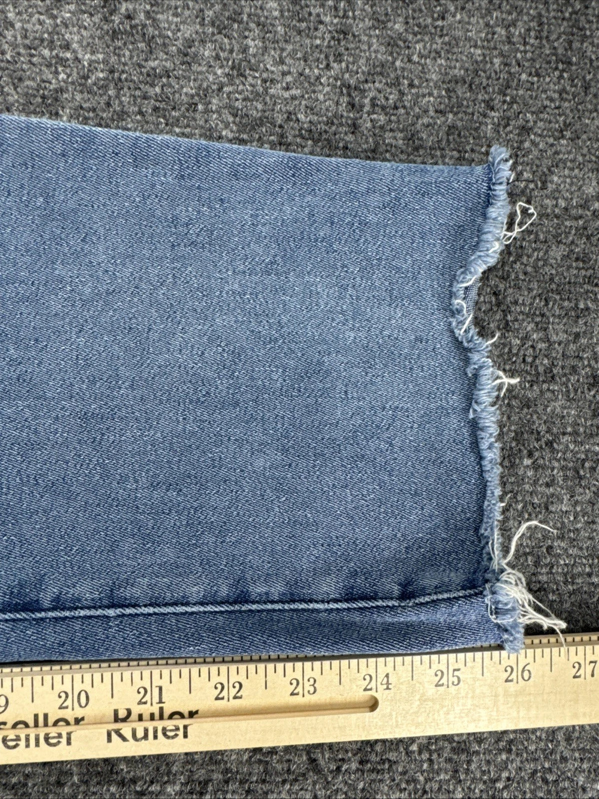 Good American Good Legs Straight Jeans Womens 10/30 Light Wash Raw Hem Stretch