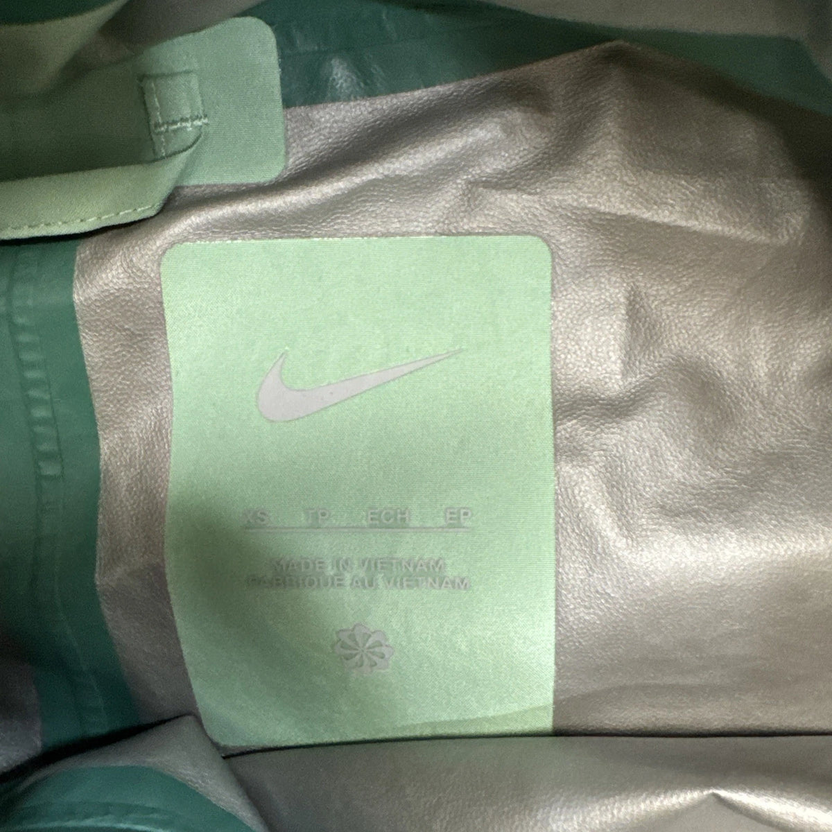 Nike Trail GORE-TEX Infinium Jacket Women XS Green Running DM7565-308