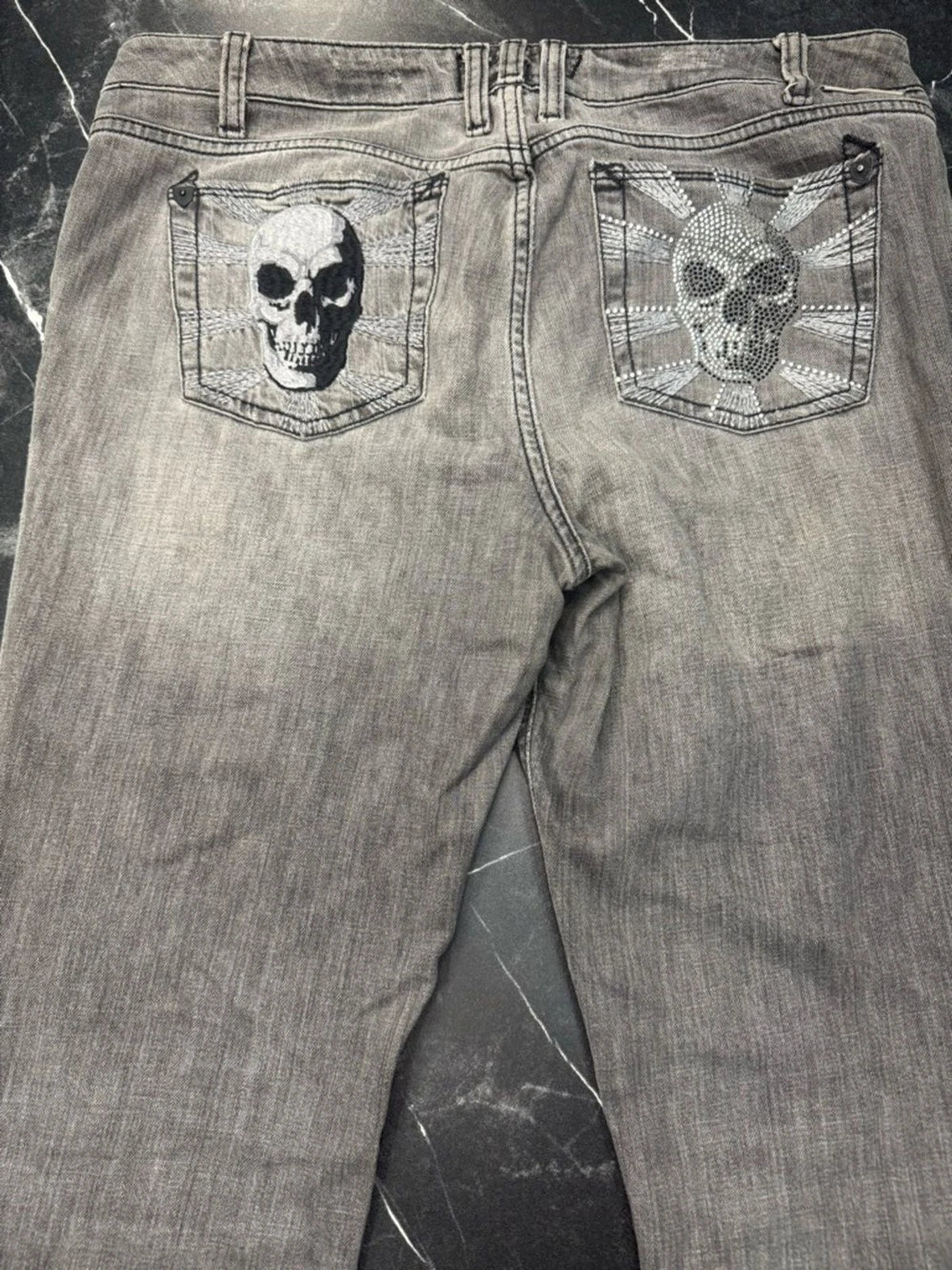 J & Company Straight Leg Jeans Womens Size 32 Gray Wash Skull Pocket Denim