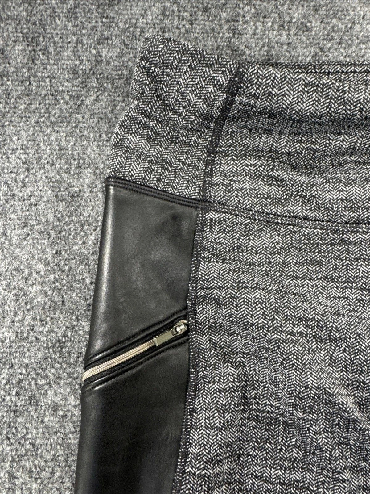 Athleta Herringbone Luxe Metro Drifter Leggings M Faux Leather Black Gray BNWOT