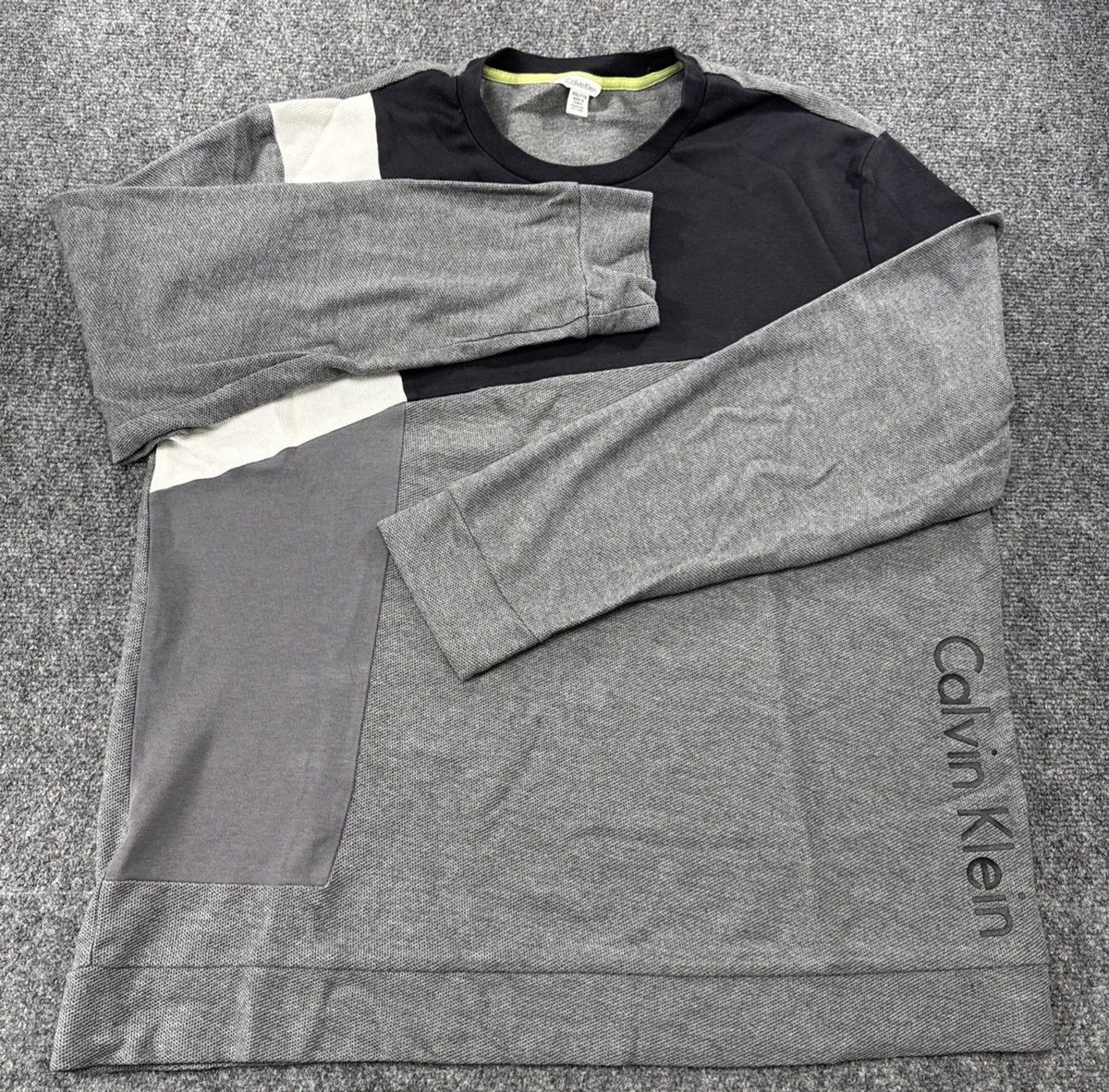 Calvin Klein Colorblock Sweatshirt XXL Gray Black Crewneck Pullover Logo