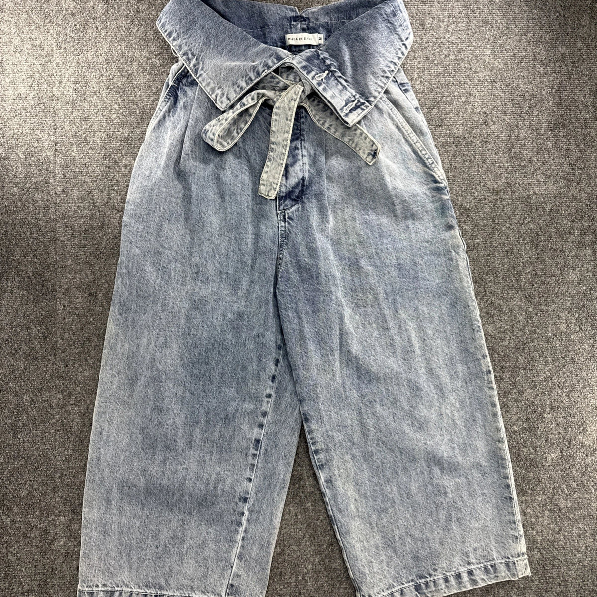 Walk In Dark Acid Wash Paperbag Waist Wide Leg Crop Jeans Medium