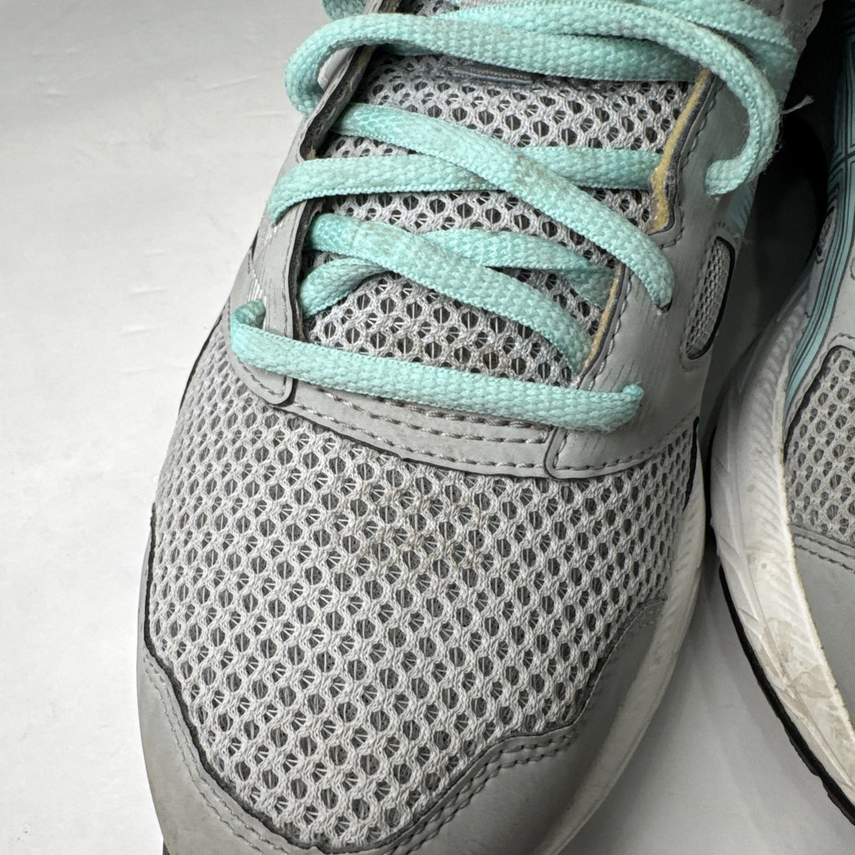 ASICS GEL-Contend 5 Women’s Size 10 Gray Aqua Running Walking Shoes 1012A234