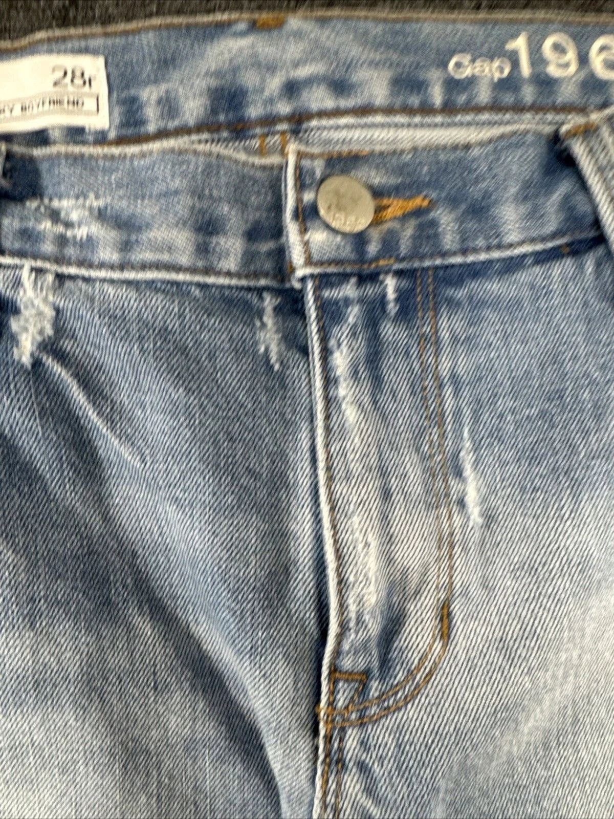 Gap 1969 Sexy Boyfriend Jeans Women’s 28 Light Wash Distressed Ripped
