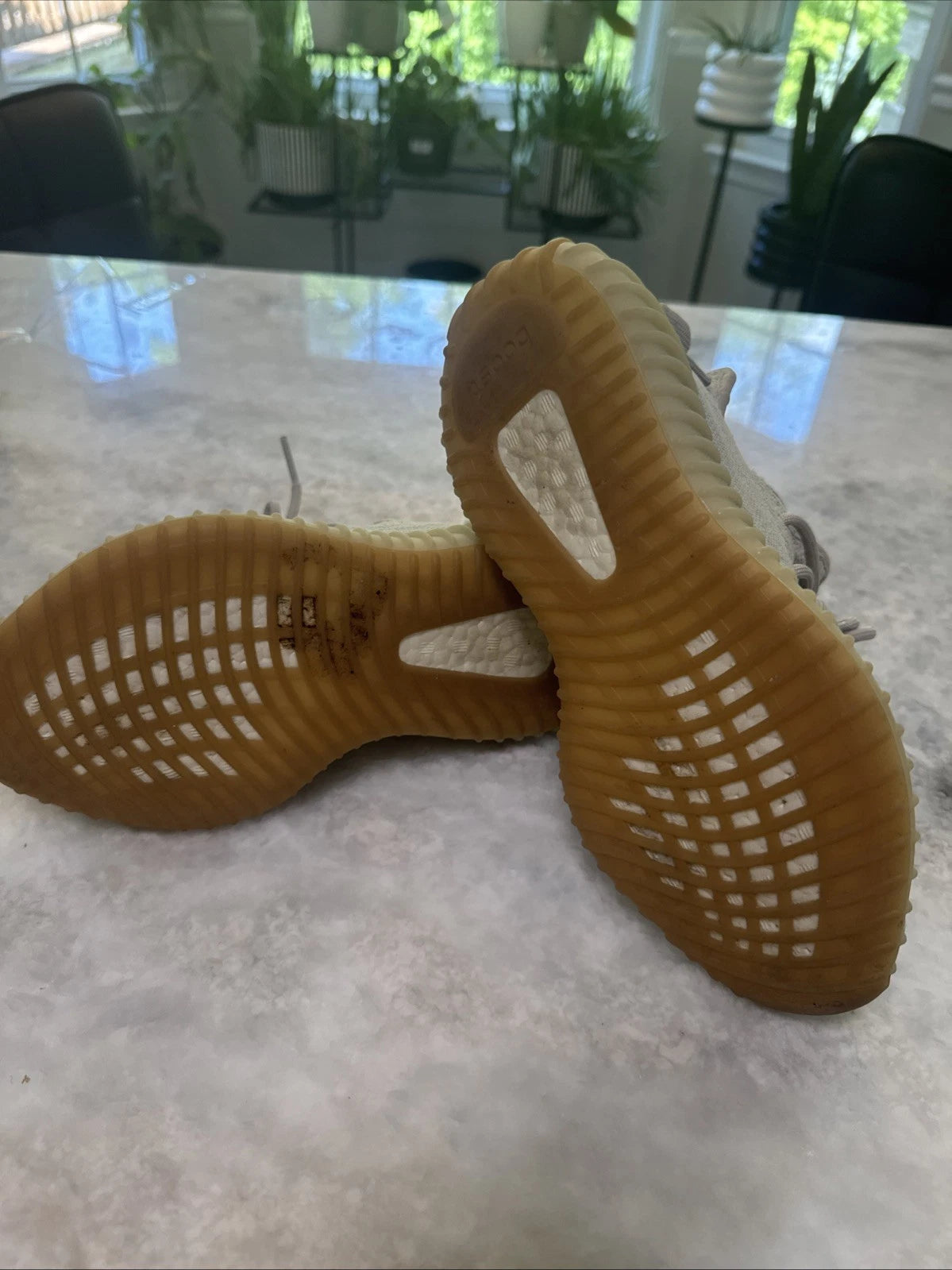 adidas Yeezy Boost 350 V2 Sesame Mens 5 F99710 Tan Sneakers No Insoles