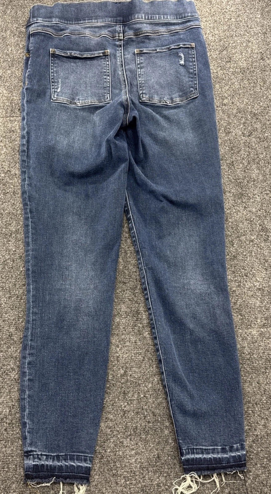 SPANX Distressed Skinny Jeans Womens M Medium Wash Pull On Raw Hem Stretch Denim