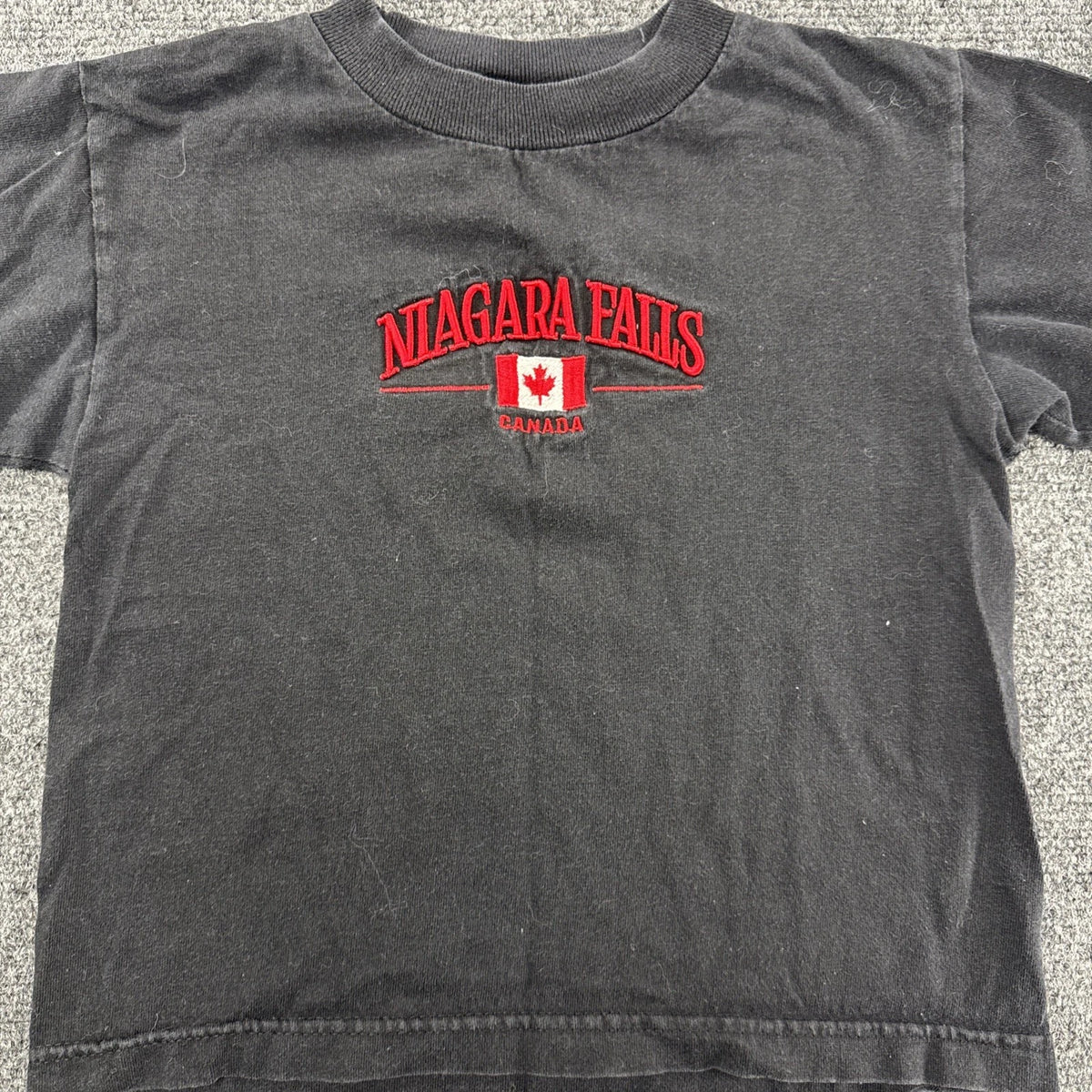 Vintage Niagara Falls Canada Embroidered T Shirt Kids Small Made USA Black