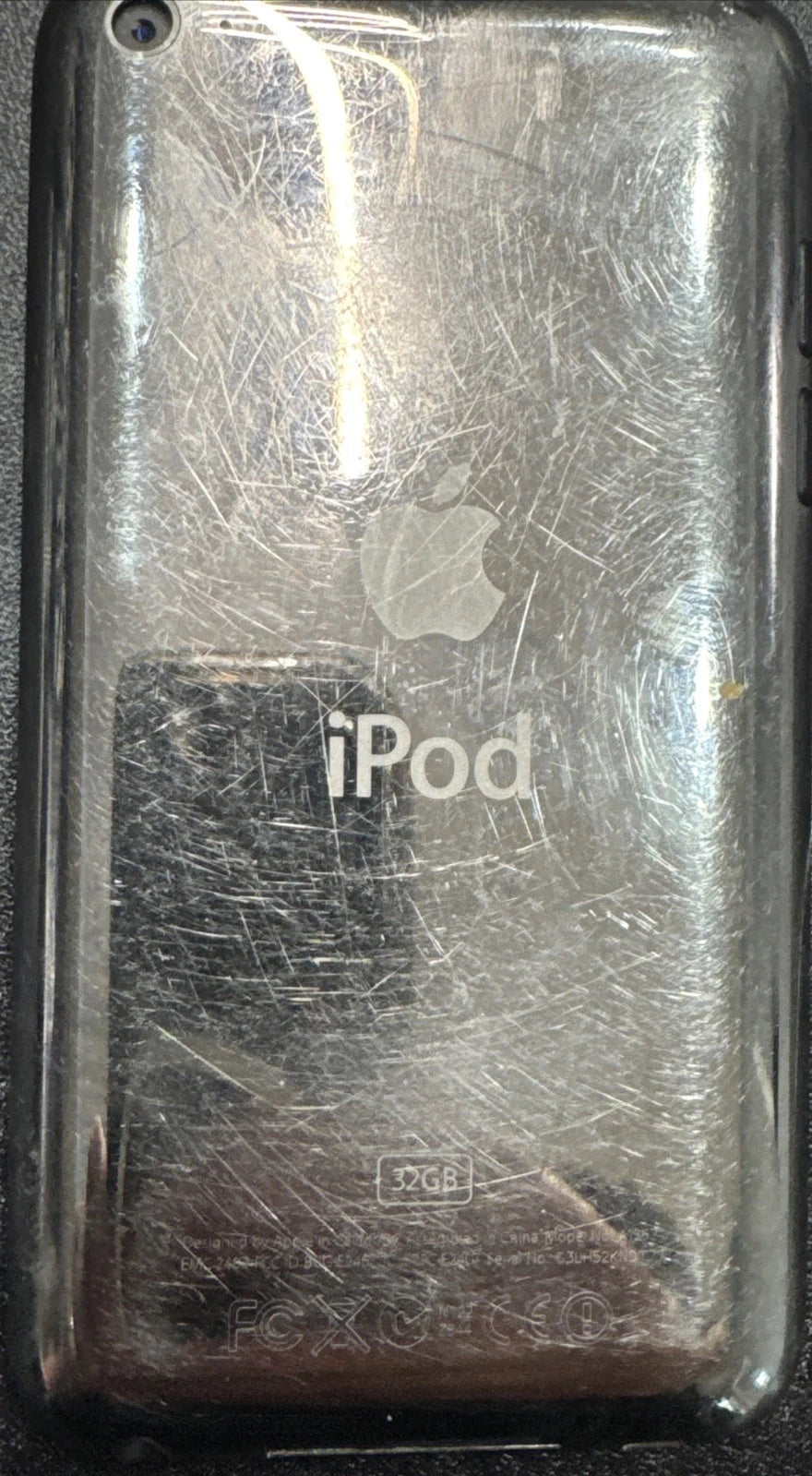 Apple iPod Touch 4th Gen 32GB Black A1367 Tested Working MP3 Music Player