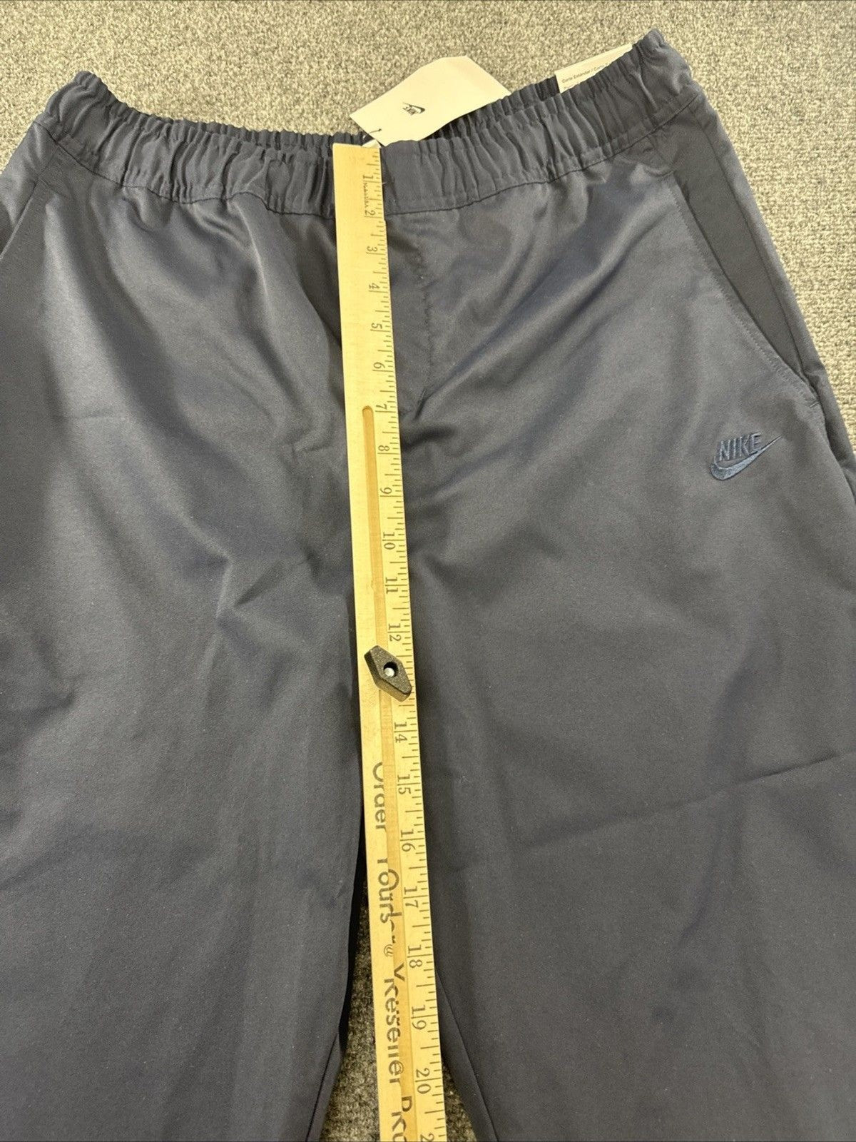 Nike Club Woven Tapered Chino Pants Men’s M Obsidian Navy NWT HJ1997-451