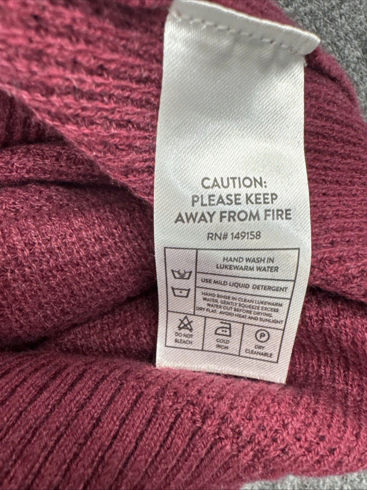 Precedent Los Angeles Cashmere Blend Sweater S Burgundy Crewneck Quiet Luxury