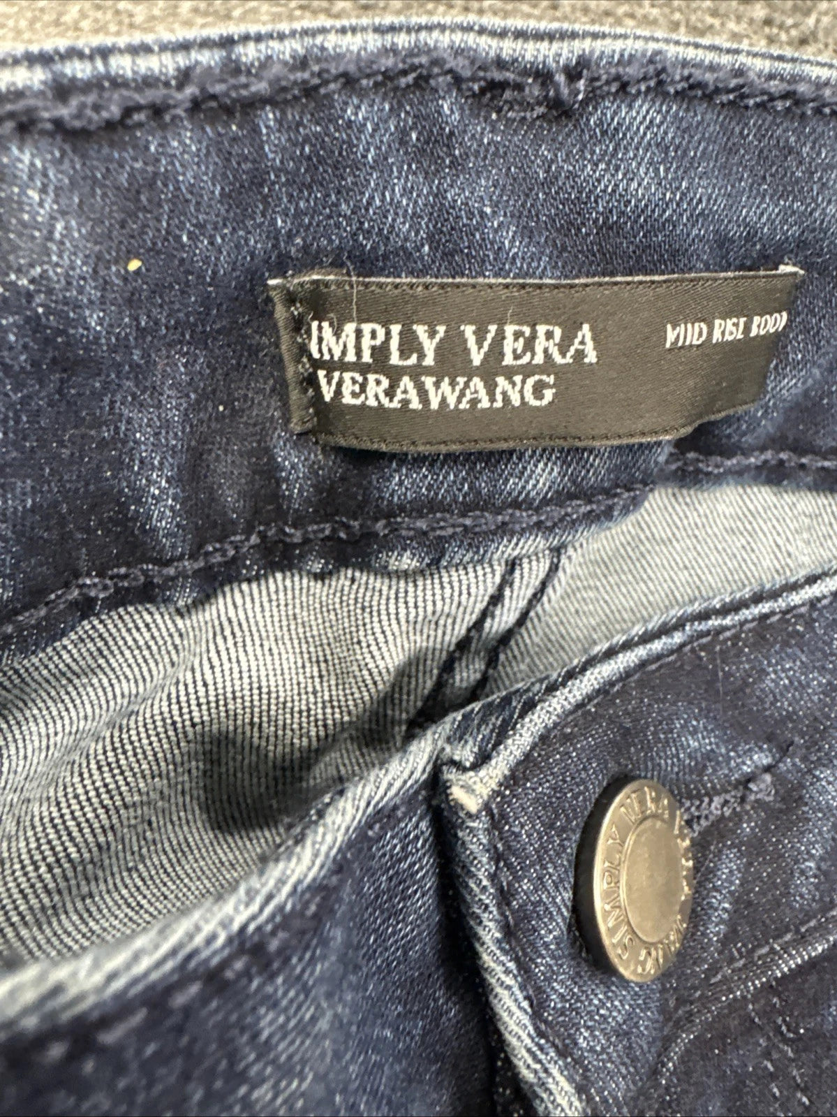 Simply Vera Vera Wang Mid Rise Bootcut Jeans Dark Wash Women’s Size 6