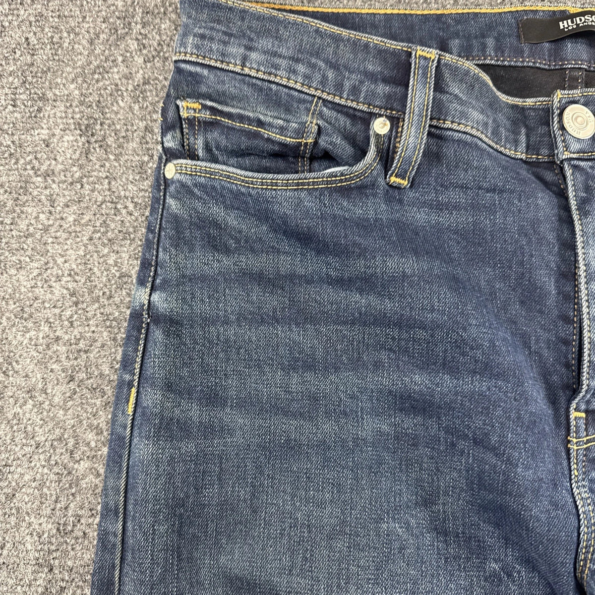 Hudson Women’s Size 30 Blue Wash Slim Straight 5 Pocket Denim Jeans