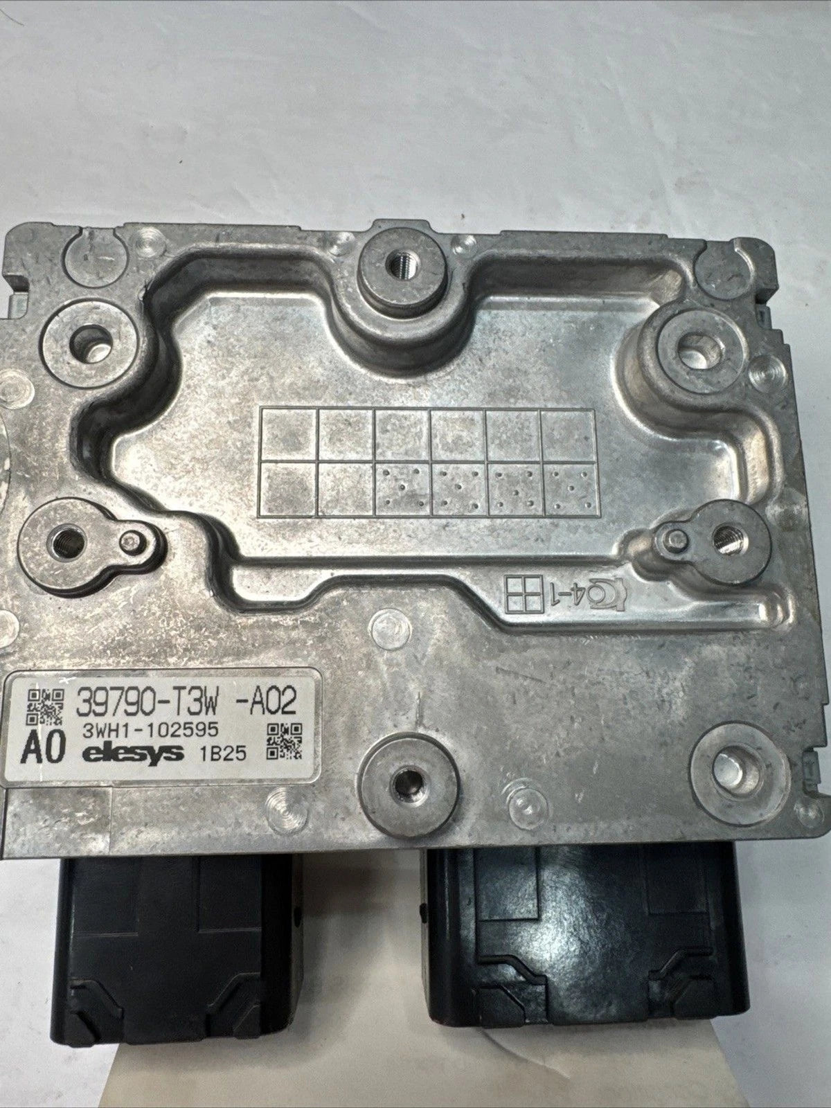2014 Honda Accord Hybrid Brake Control Module OEM 39790-T3W-A0 29K Miles