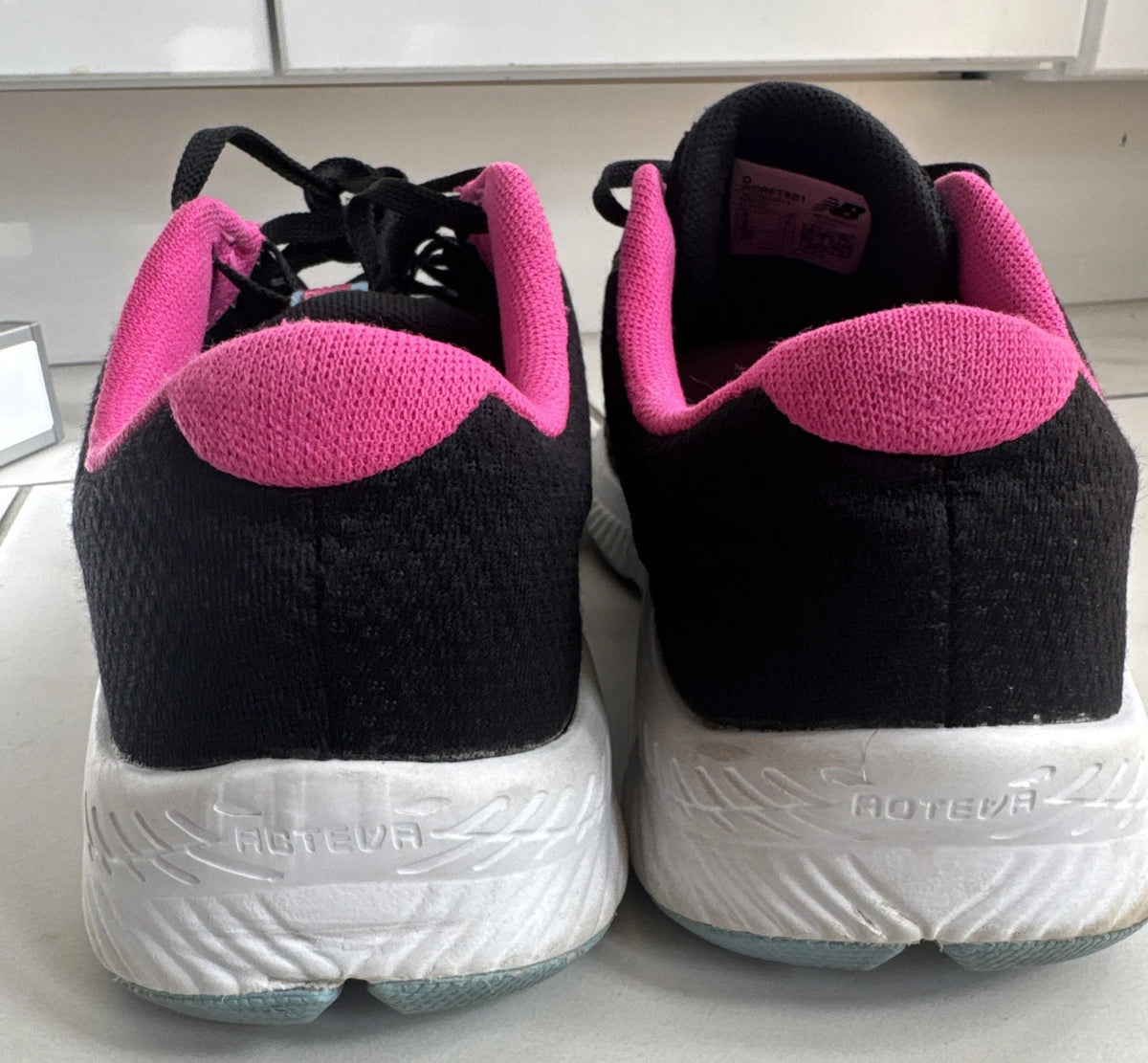 New Balance DRFT v1 WDRFTSB1 Women's Size 8 Black Pink Blue Running Shoes