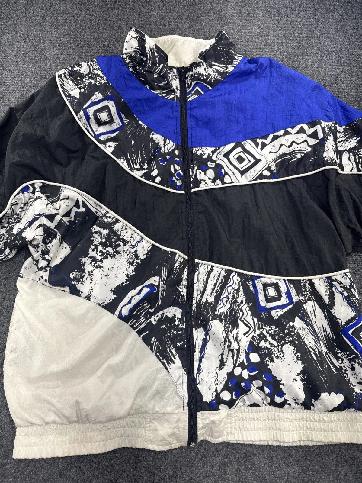 Vintage 90s Sunterra Petite Windbreaker Jacket Black Blue Geometric Colorblock