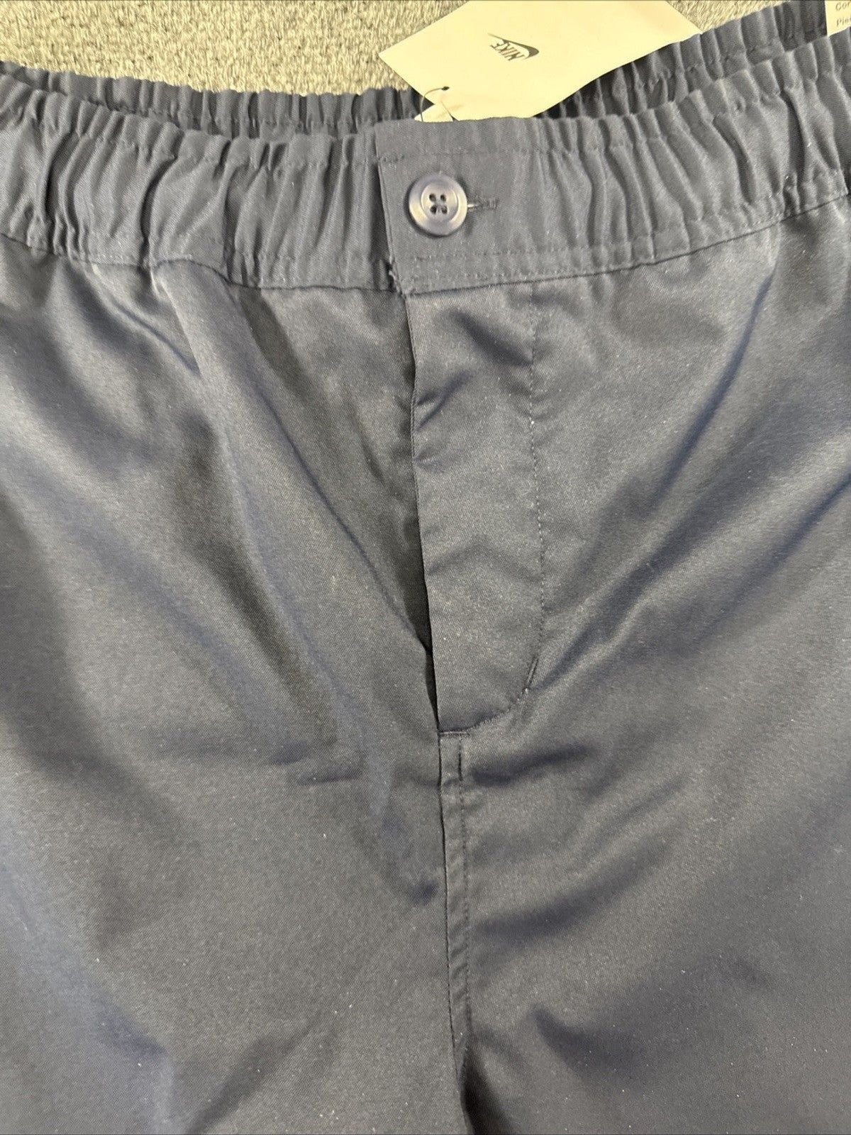 Nike Club Woven Tapered Chino Pants Men’s M Obsidian Navy NWT HJ1997-451