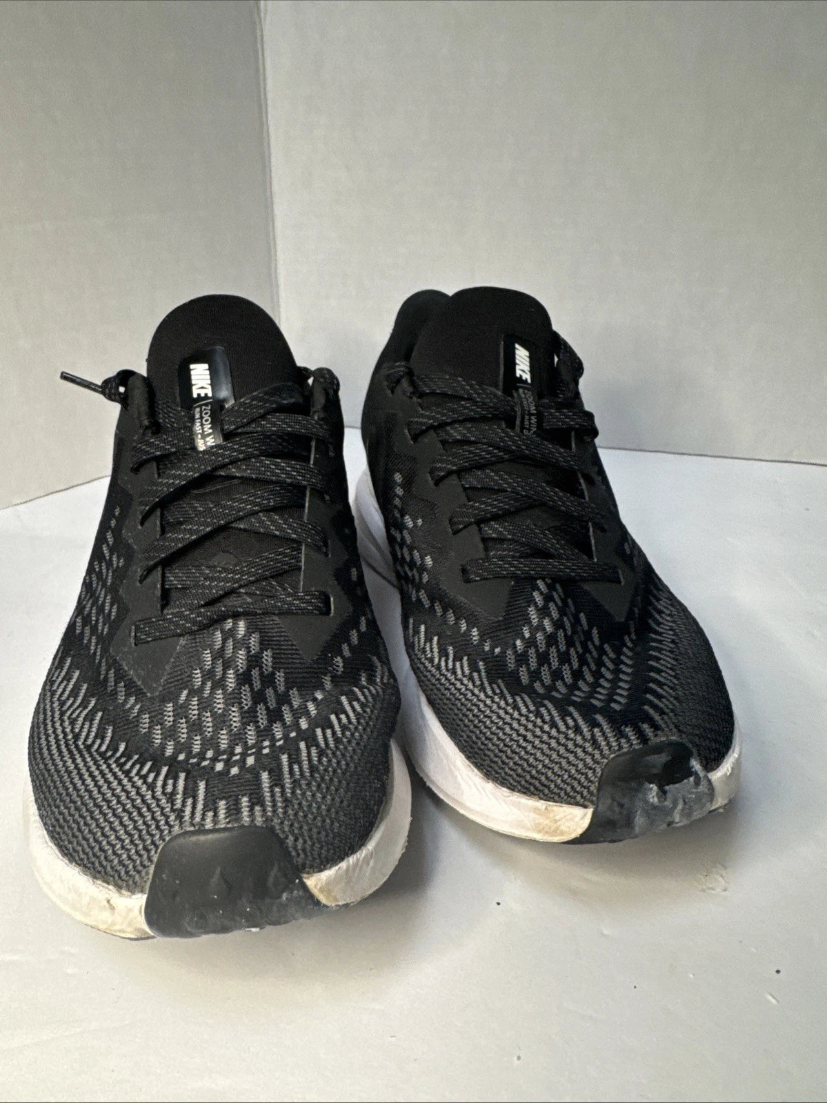 Nike Air Zoom Winflo 6 Women's Size 8 Black White Running Shoes AQ8228-003