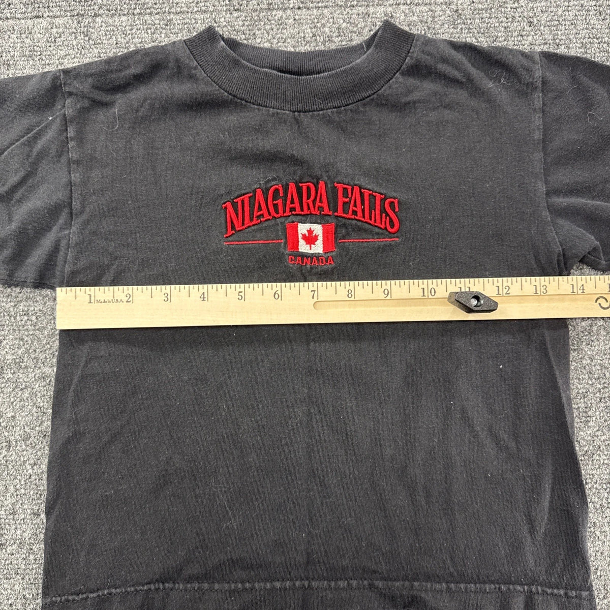 Vintage Niagara Falls Canada Embroidered T Shirt Kids Small Made USA Black