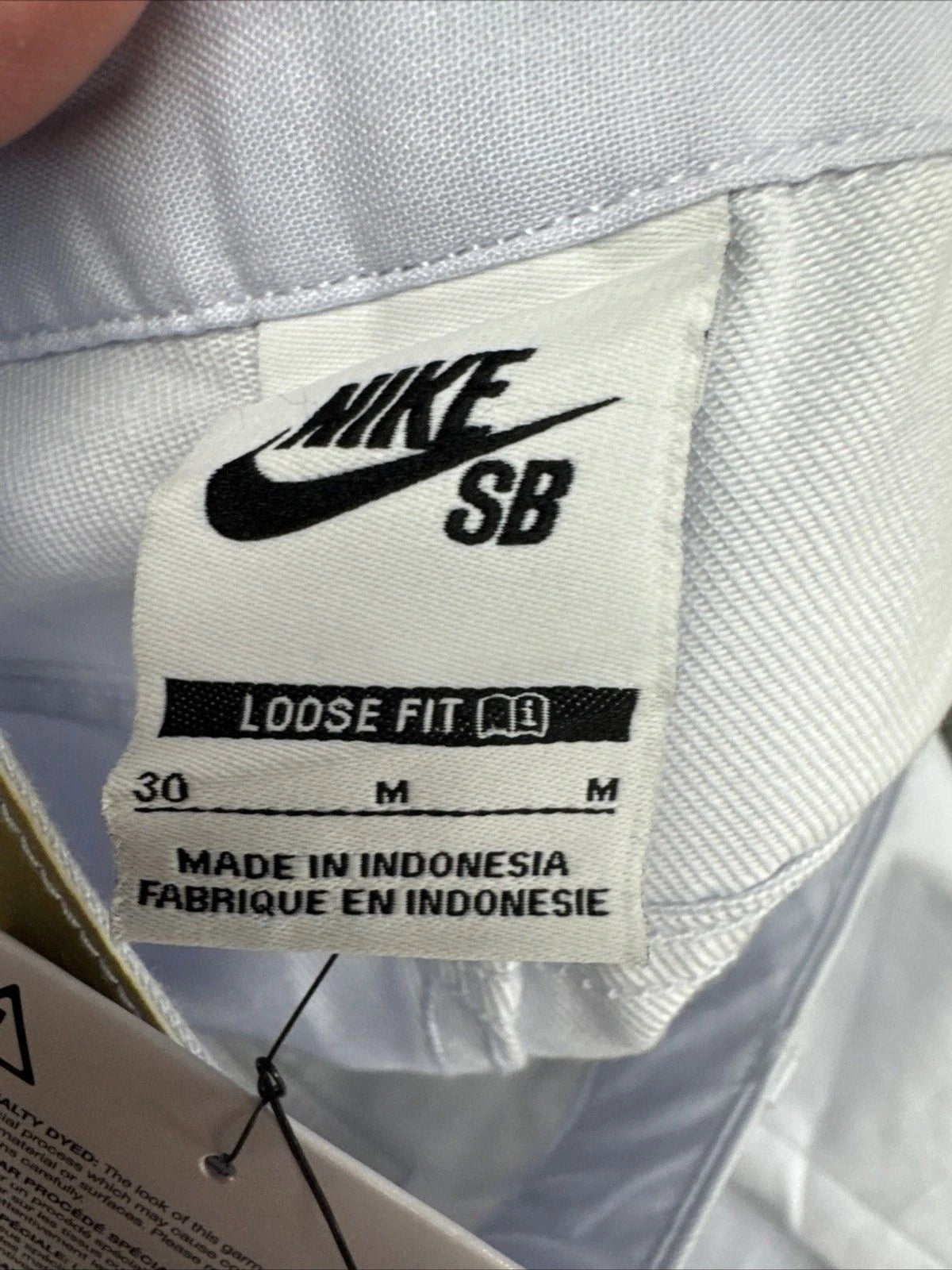 Nike SB Loose Fit Skate Pants Men’s 30 Light Gray Straight Leg NWT