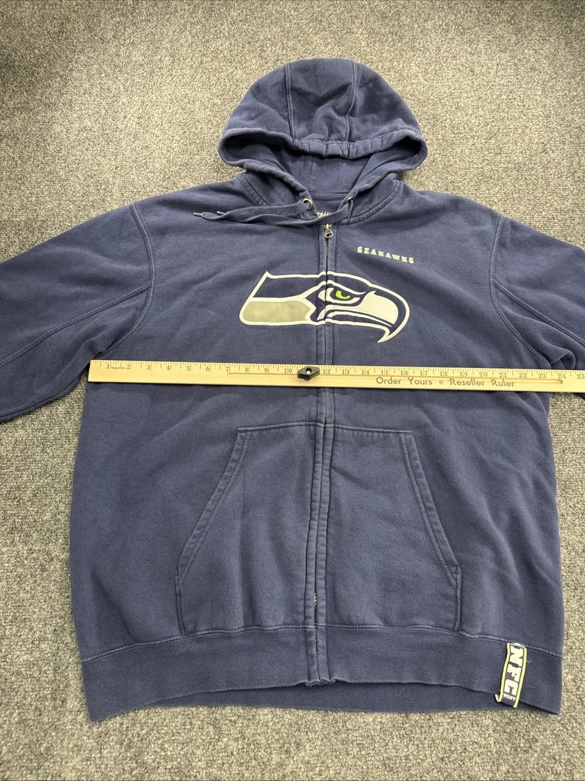 NFL Team Apparel Seattle Seahawks Full Zip Hoodie Blue Logo Sweatshirt Men’s XL
