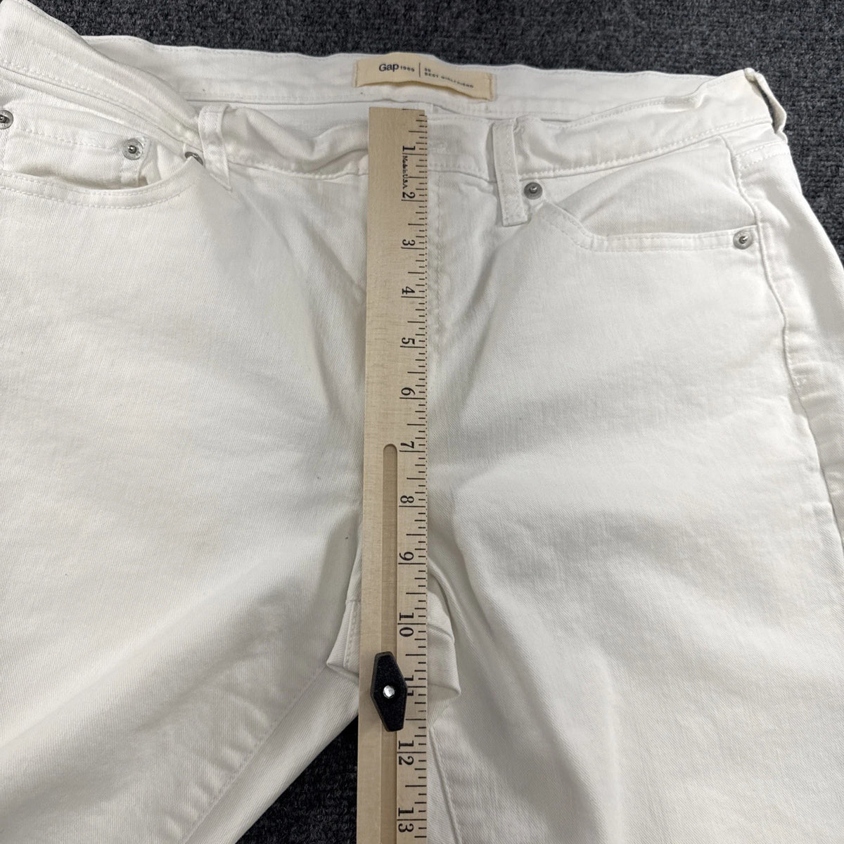 Gap 1969 Best Girlfriend White Jeans Women’s Size 30 Stretch Denim