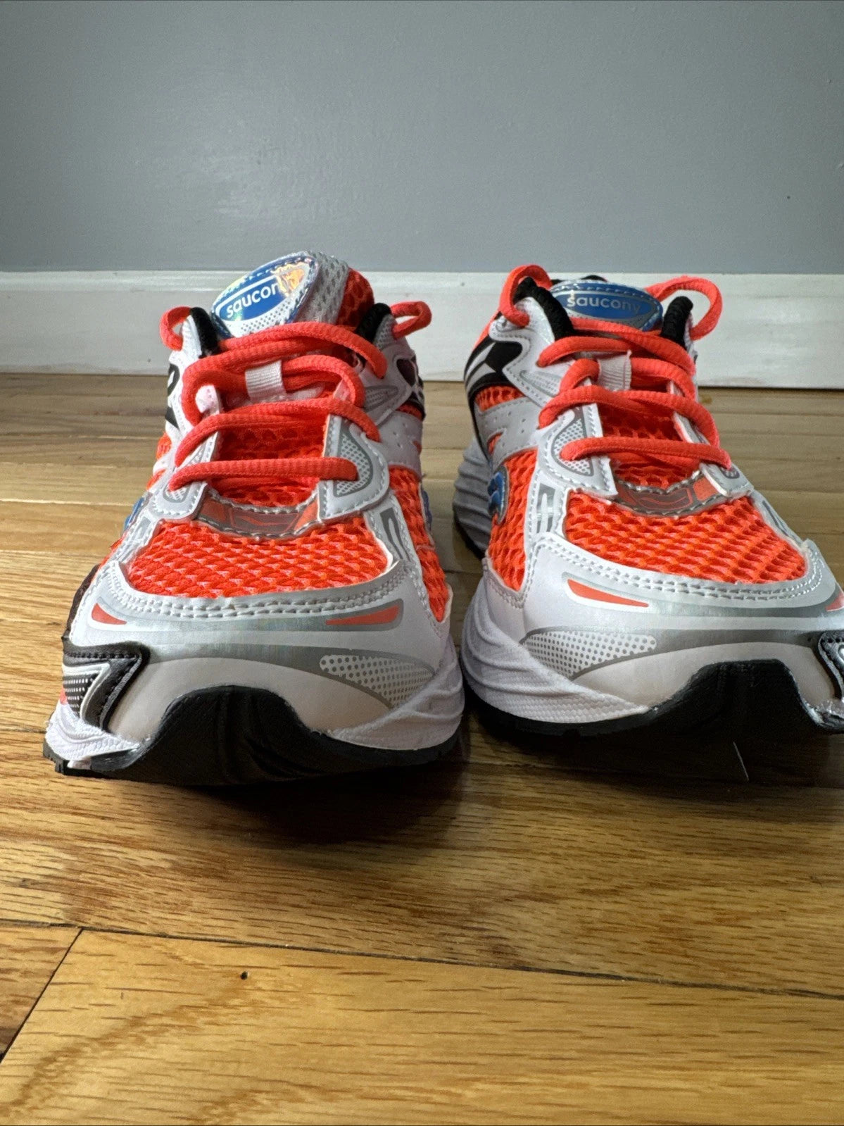 Saucony Omni 9 KDZ Big Kids 4.5 Orange Gray Black Retro Sneakers EUC